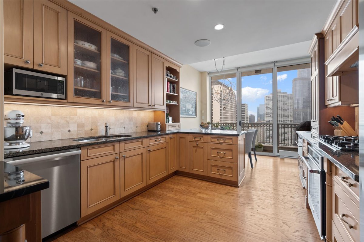 55 E Erie Street Unit: 3205