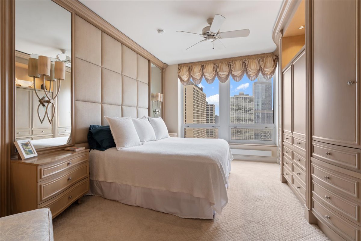 55 E Erie Street Unit: 3205