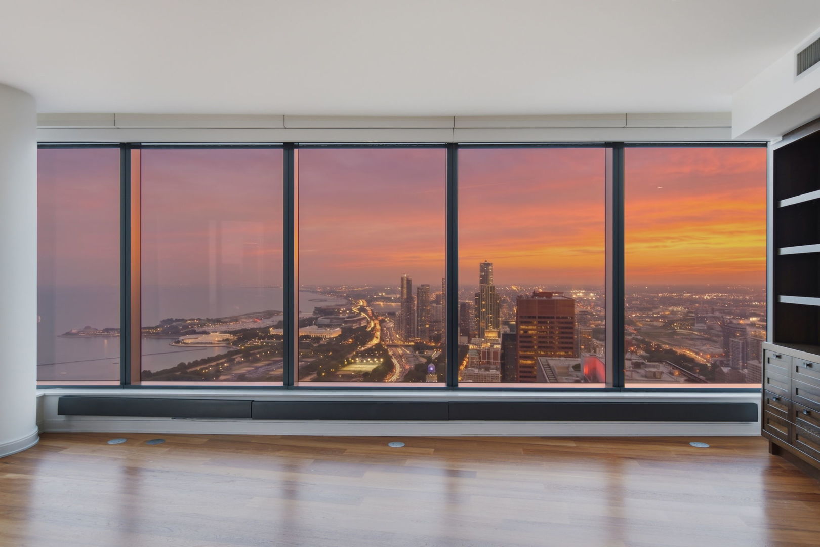 60 E Monroe Street Unit: 6102