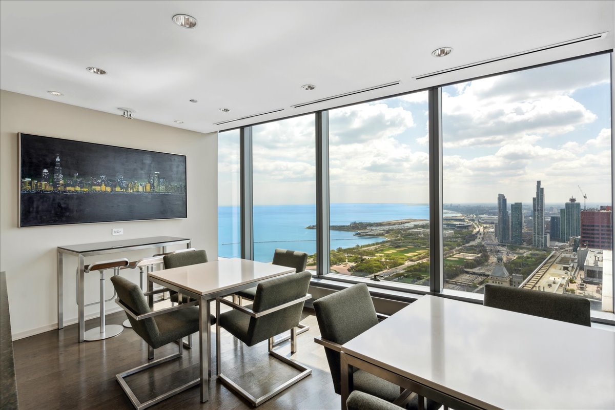 60 E Monroe Street Unit: 6102