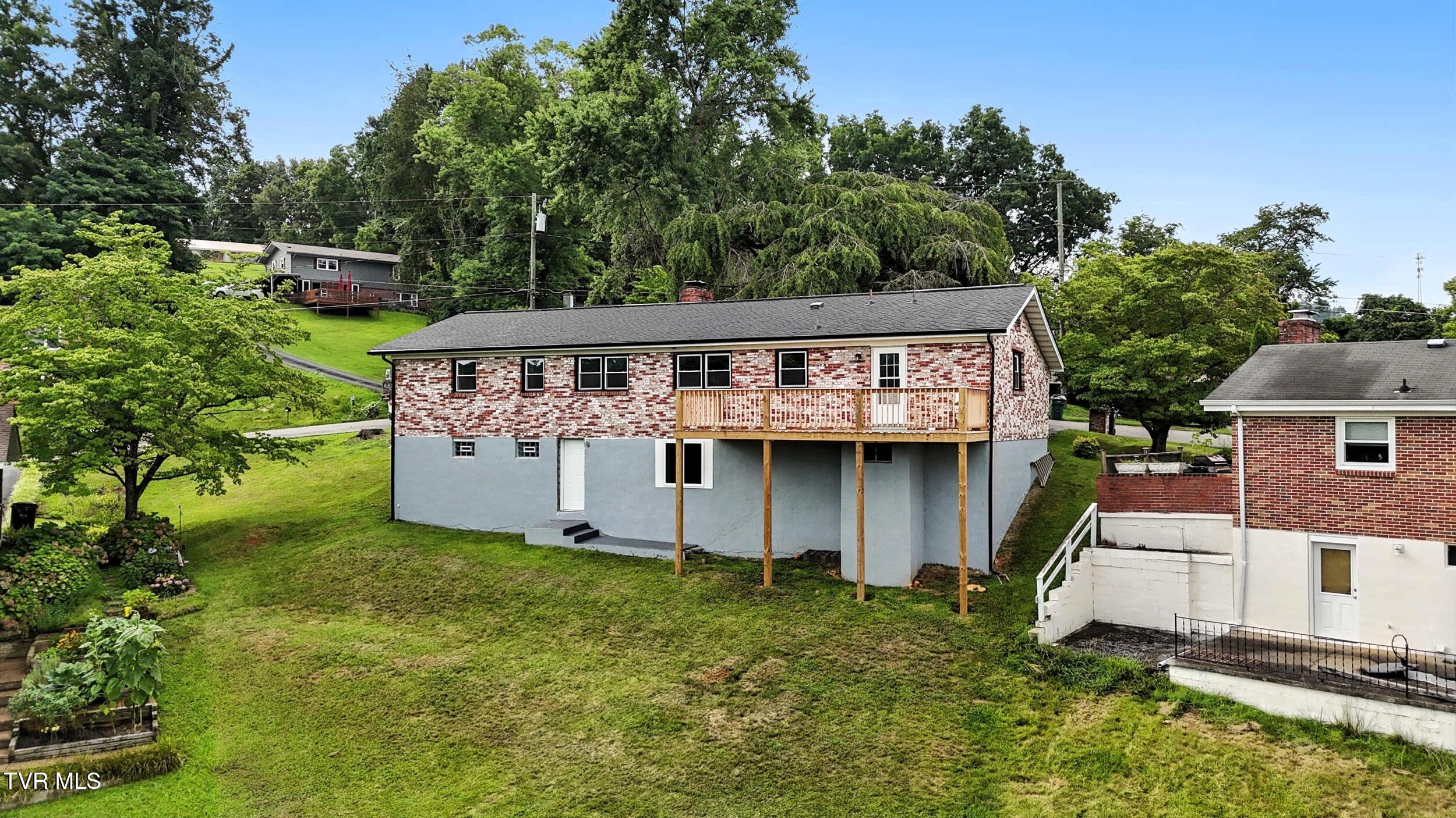 520 Ventura Road