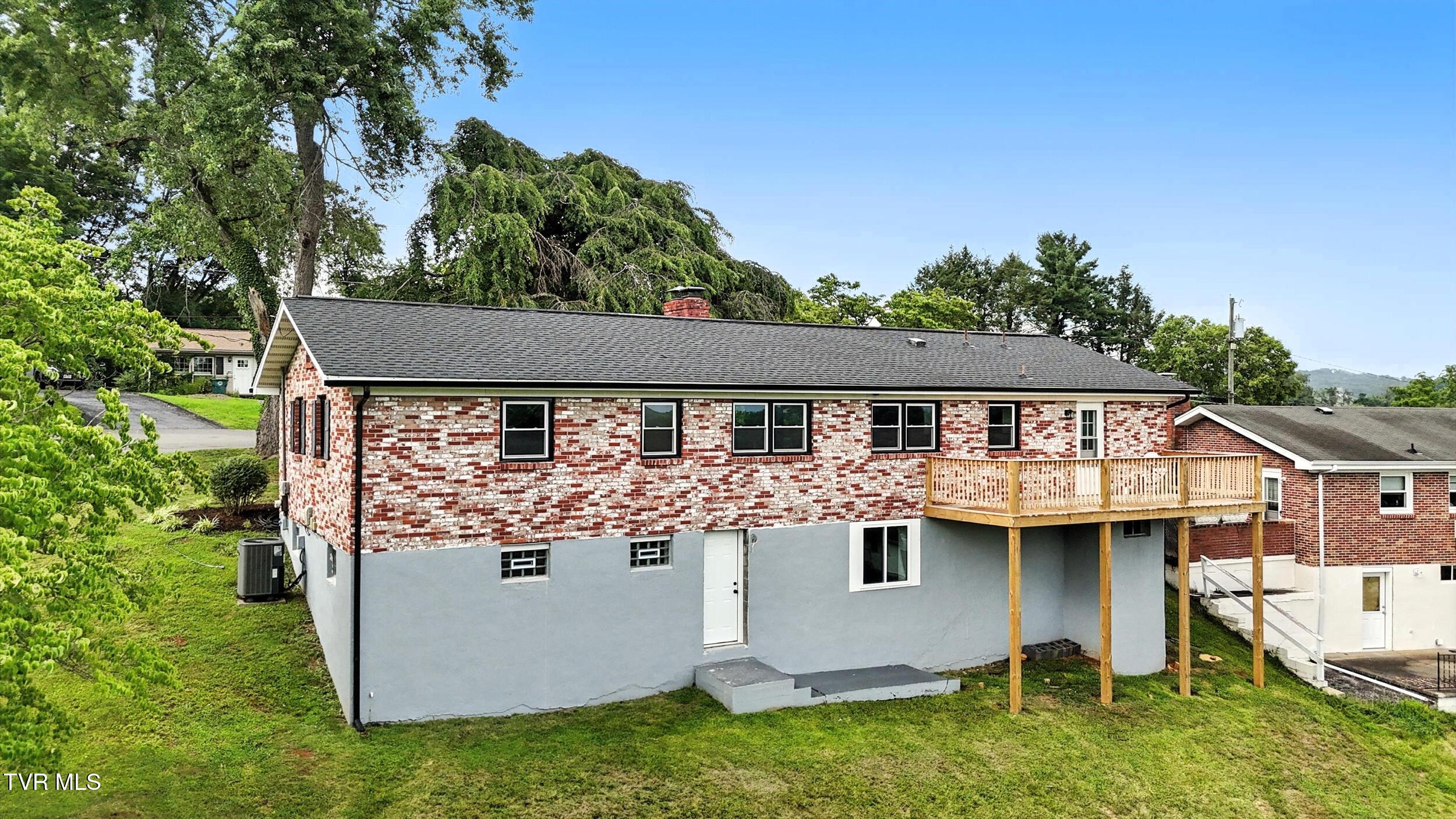 520 Ventura Road