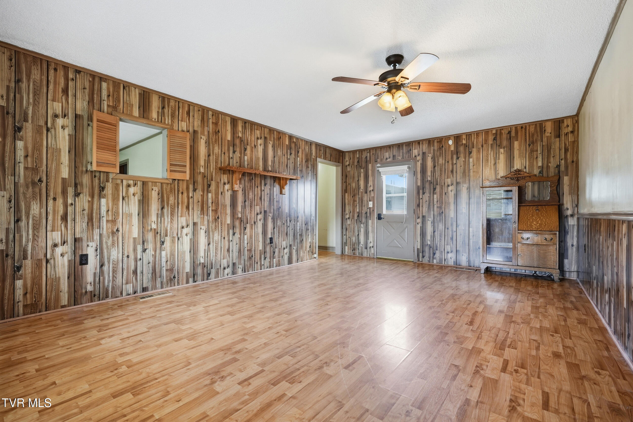 16112 Wyndale Road
