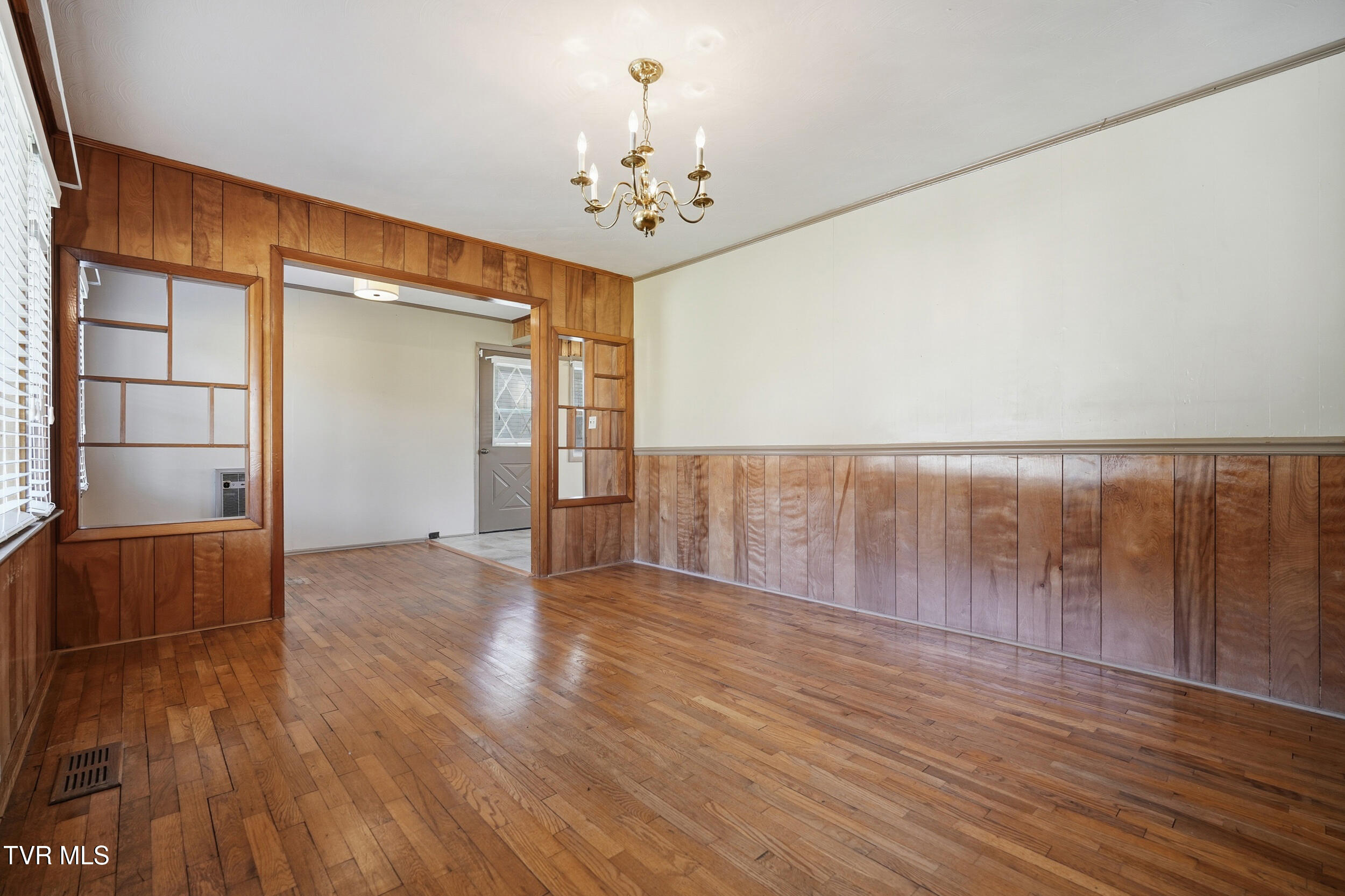 16112 Wyndale Road