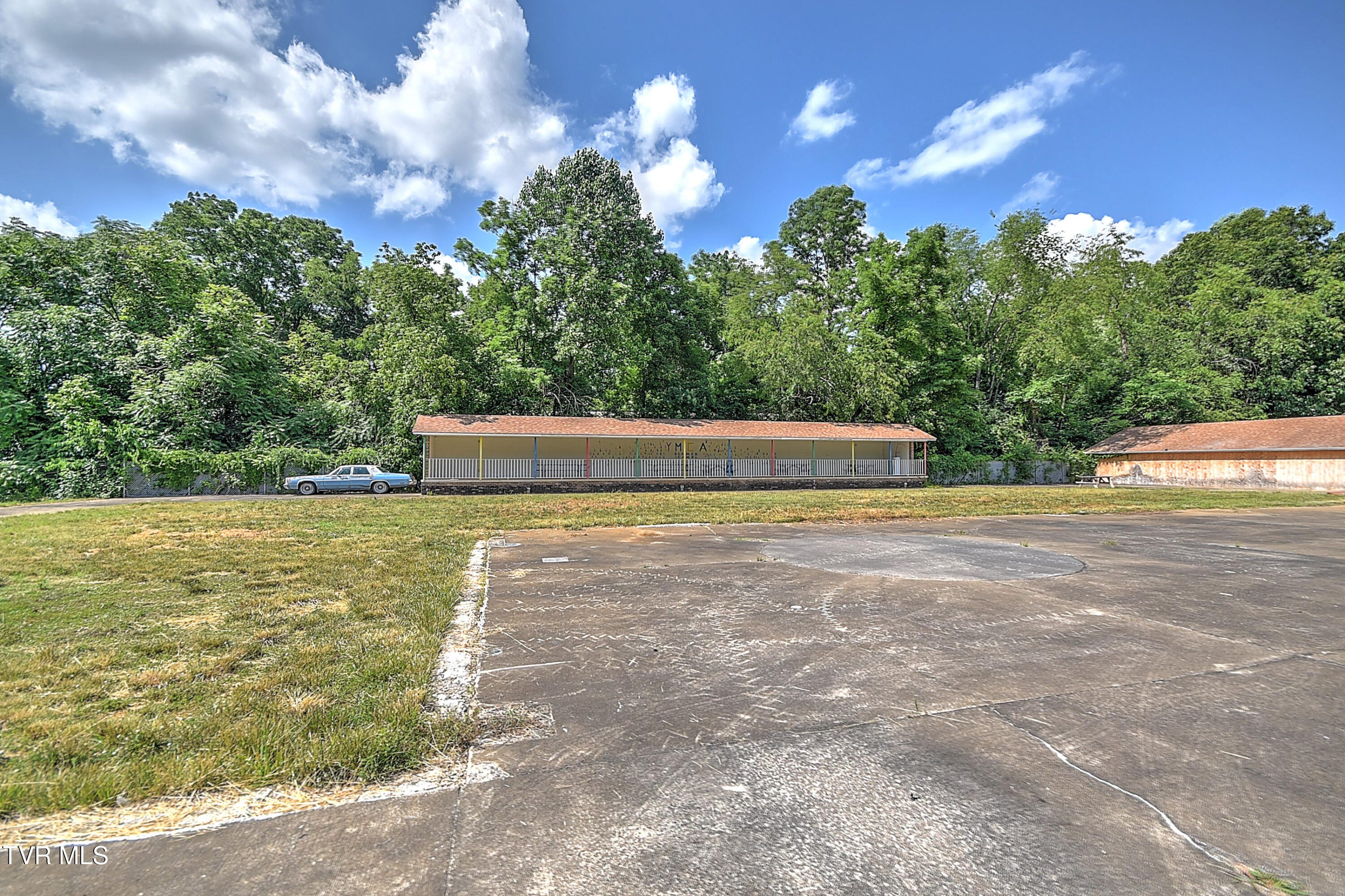 160 Creekside Trail