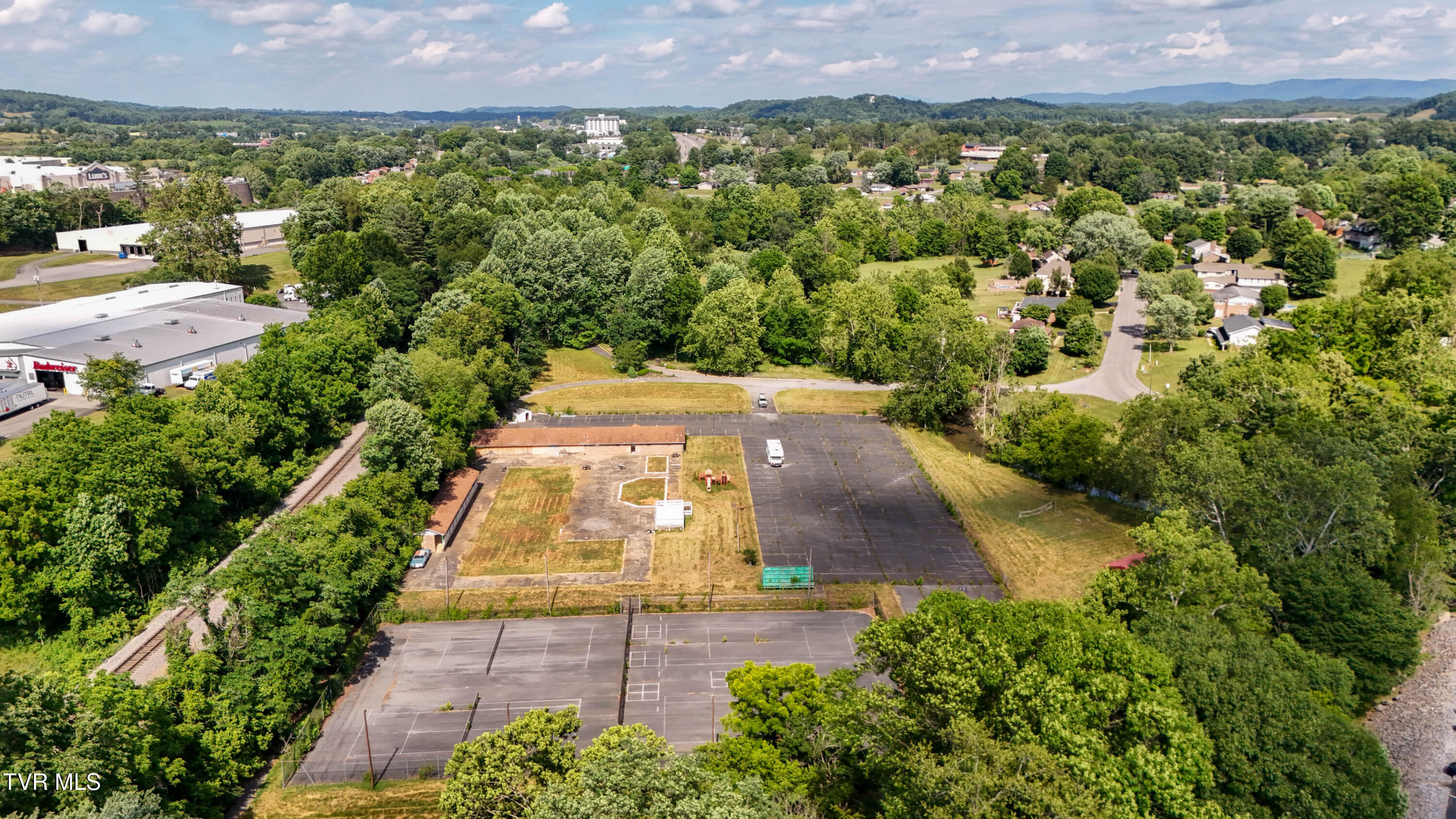 160 Creekside Trail