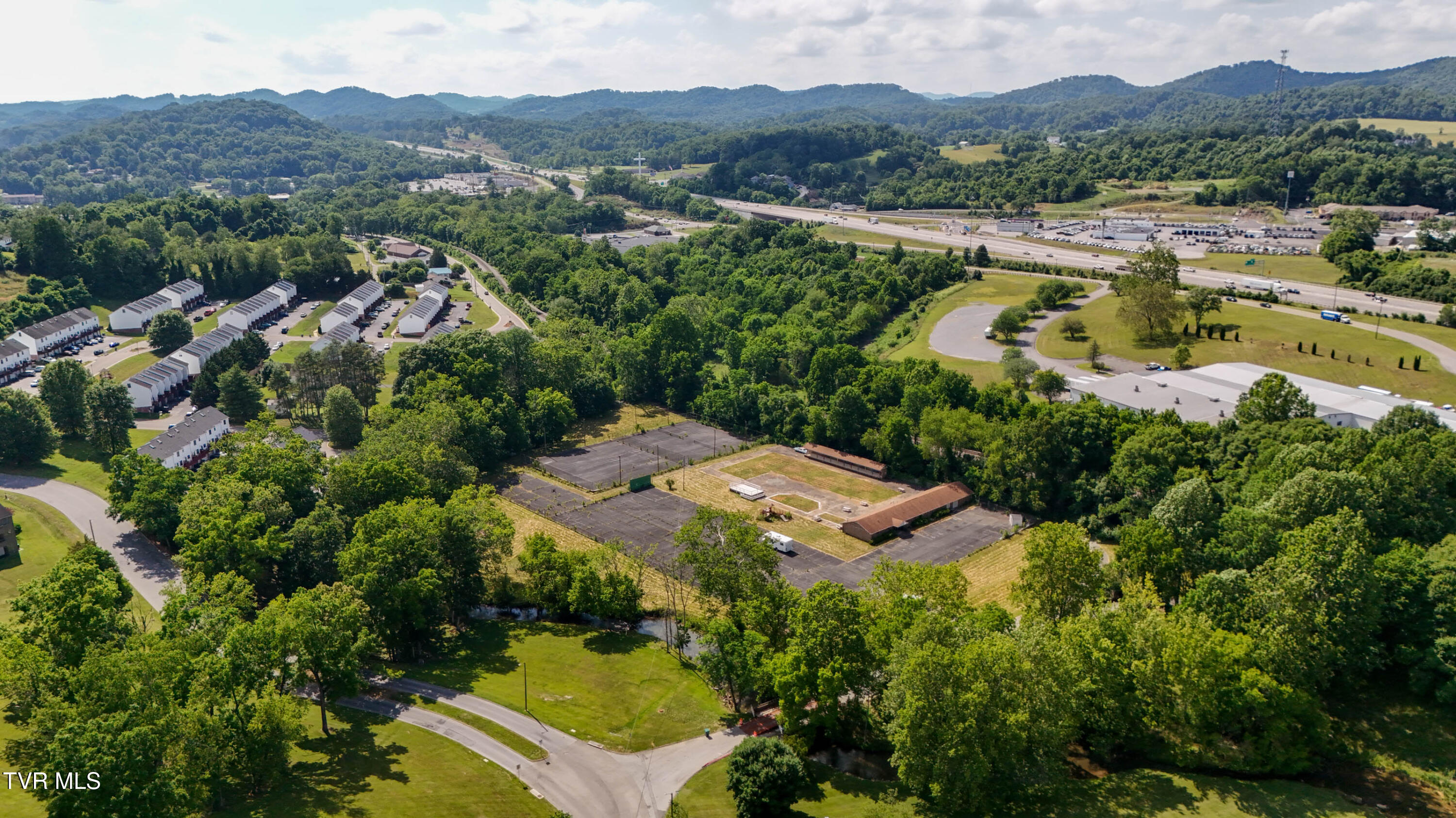 160 Creekside Trail