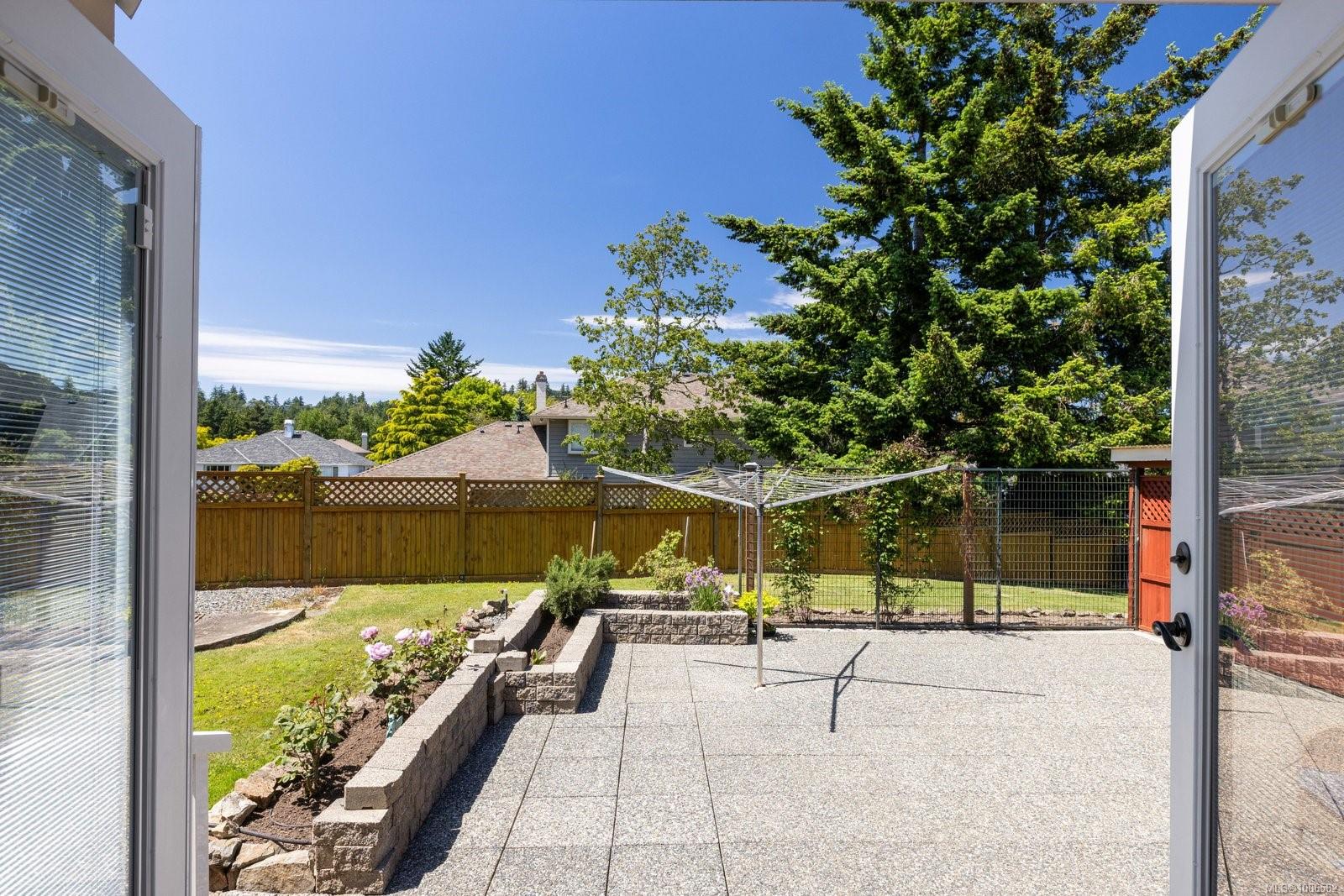 1201 Elliot Crt