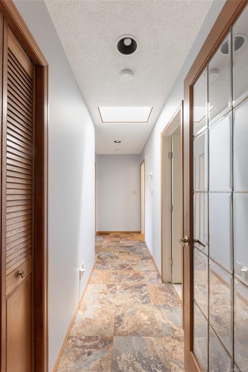 1201 Elliot Crt