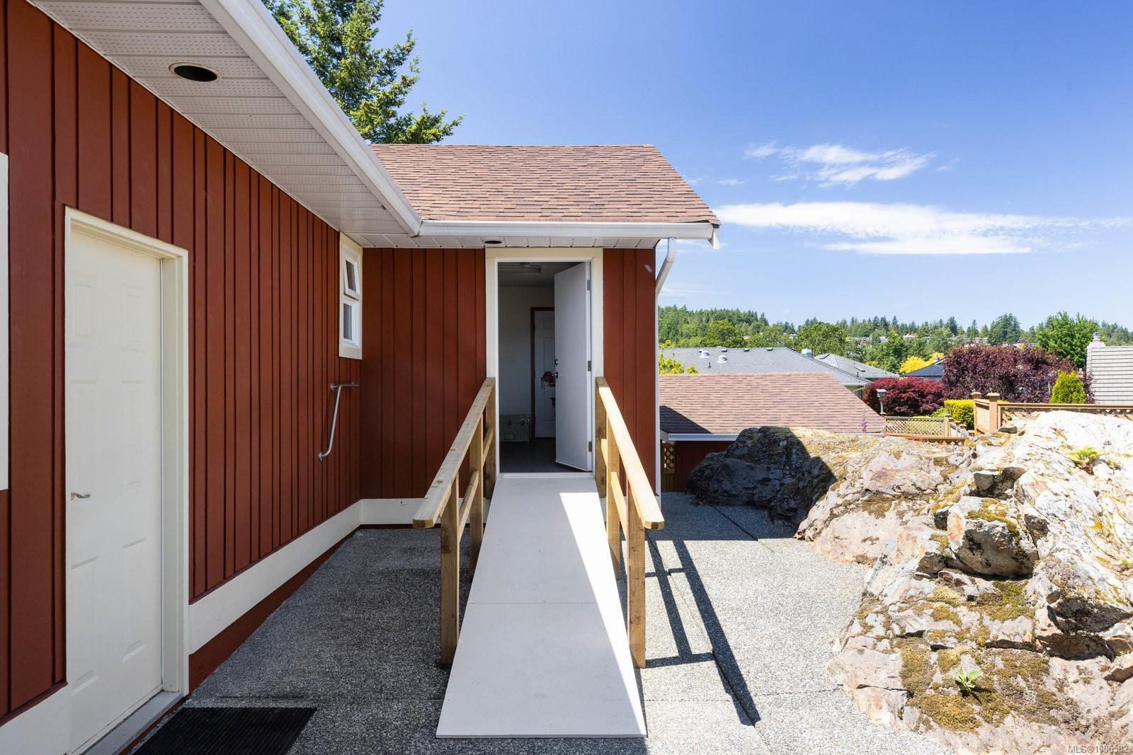 1201 Elliot Crt