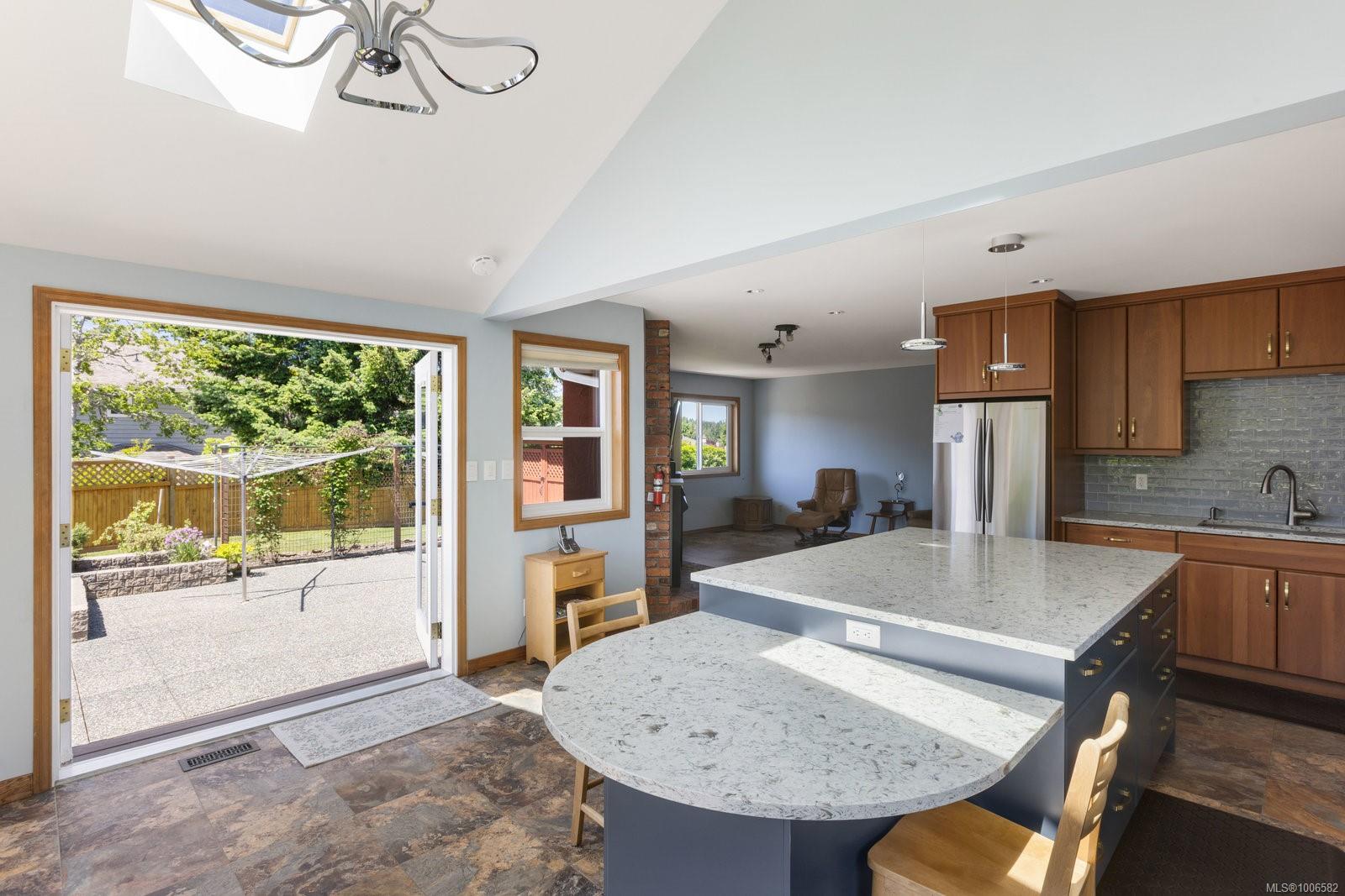 1201 Elliot Crt