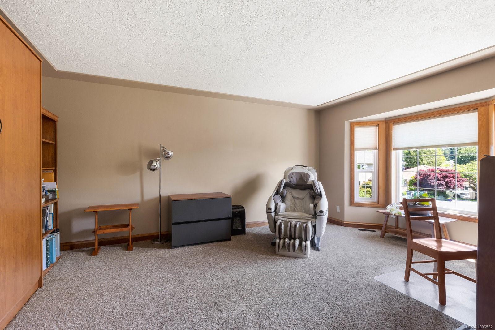 1201 Elliot Crt