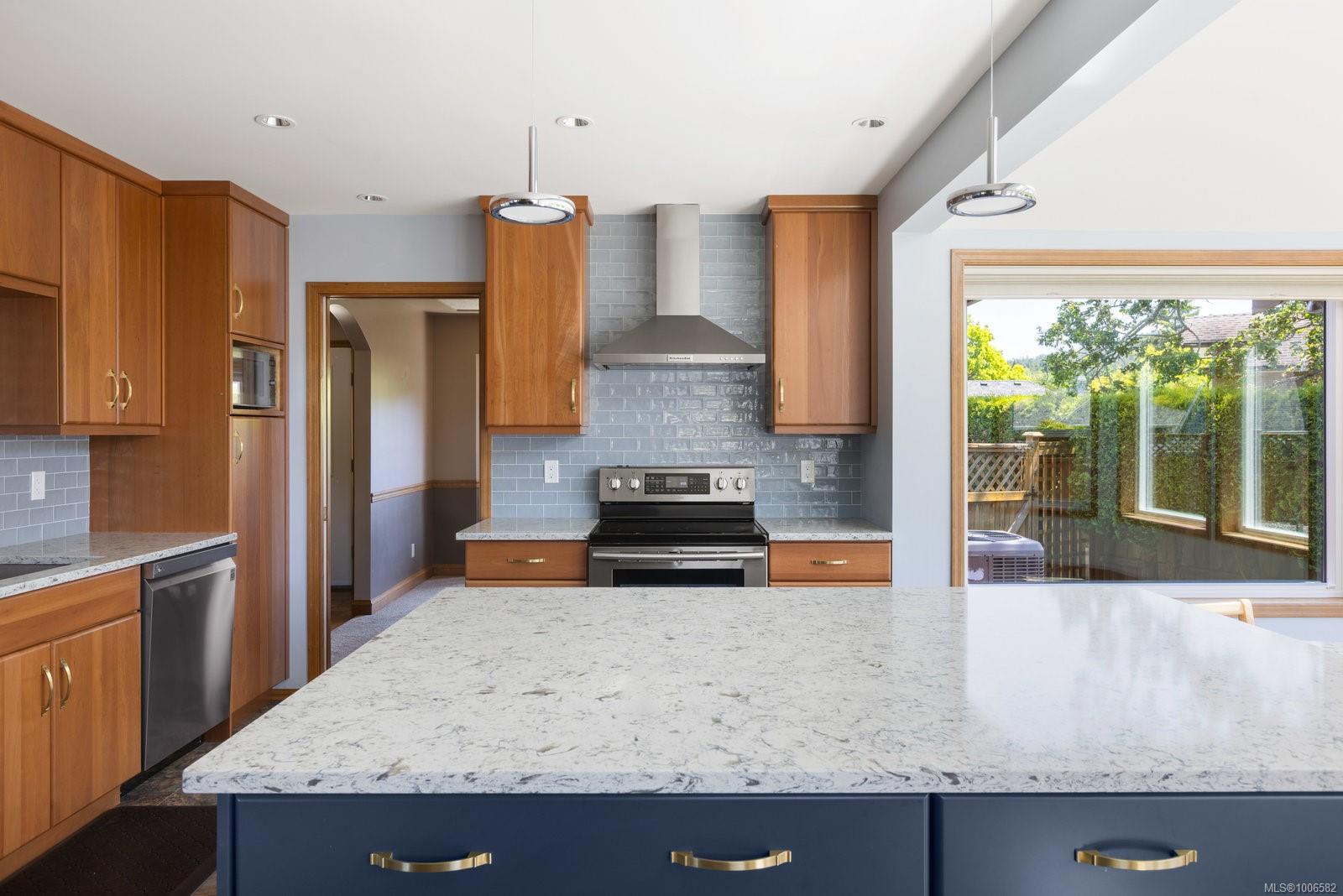 1201 Elliot Crt