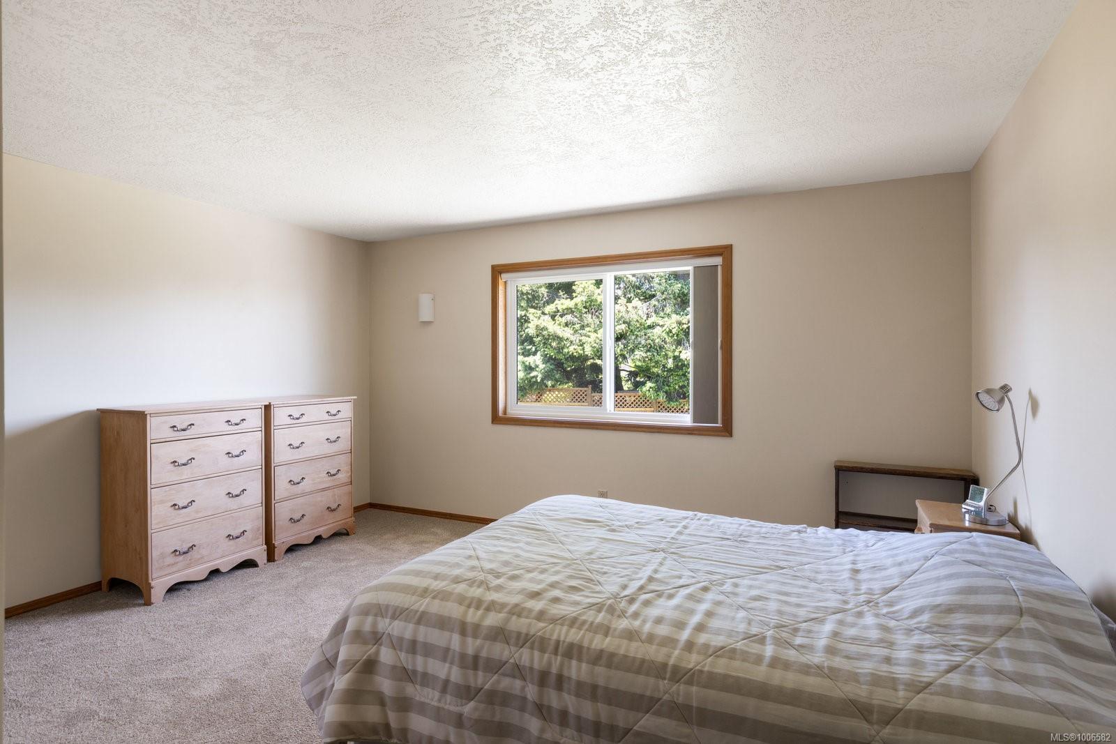1201 Elliot Crt