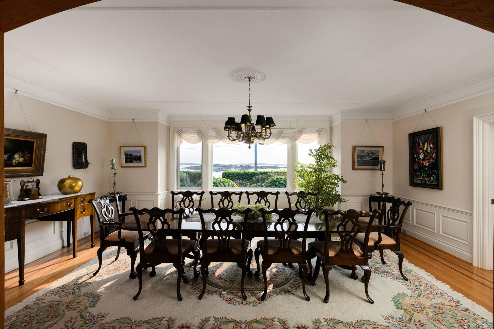 1580 Beach Dr