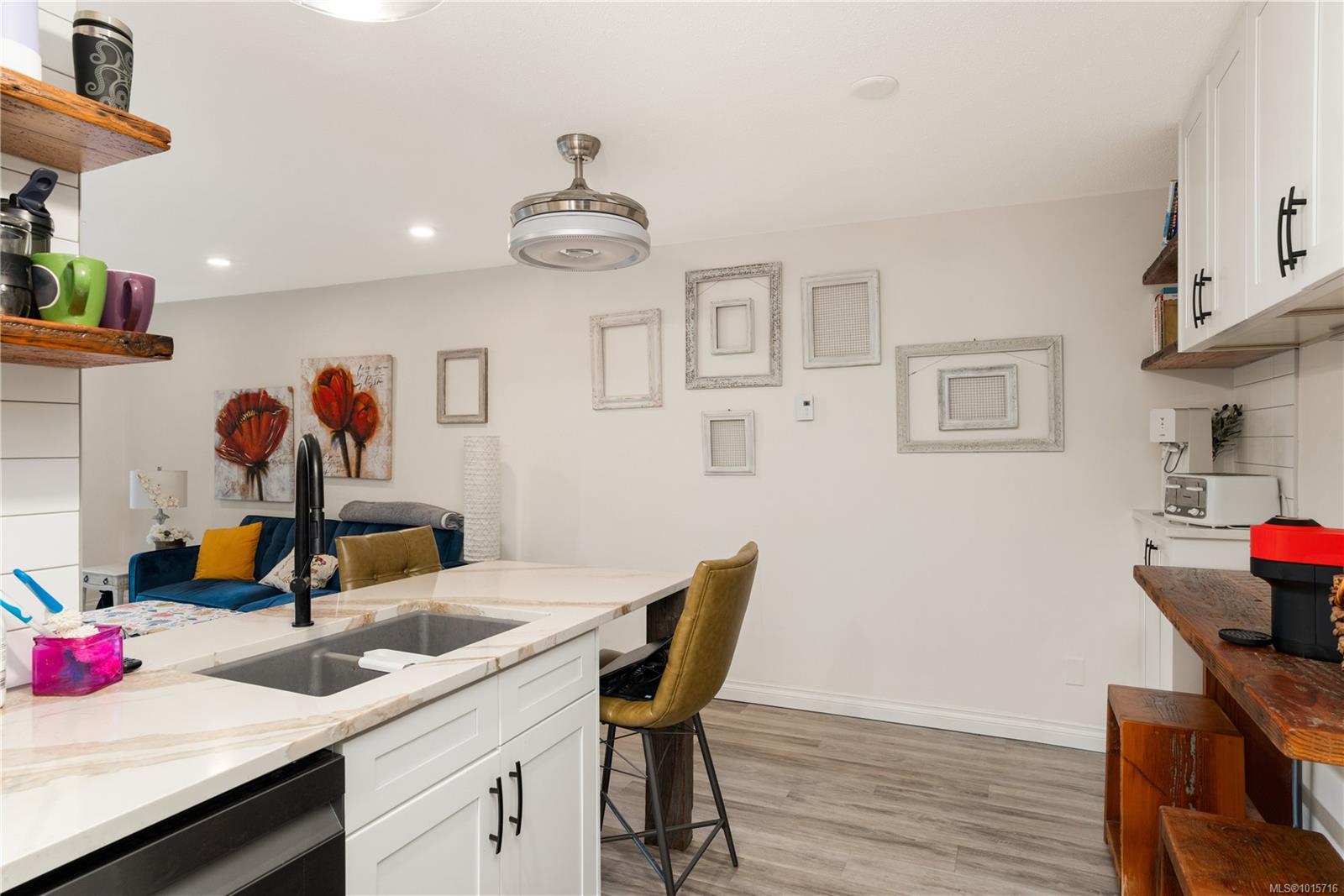 873 Esquimalt Rd Unit: 107