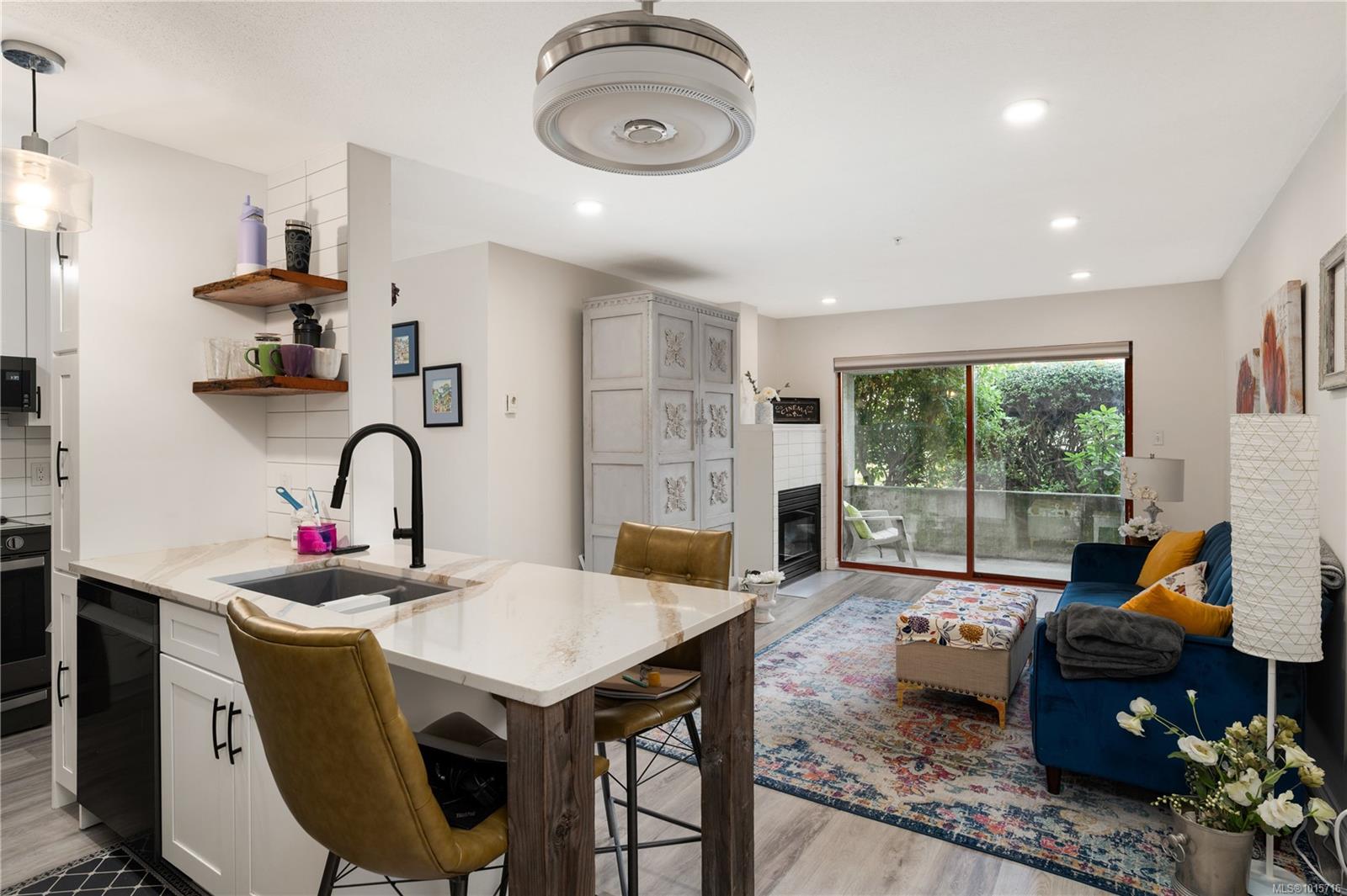 873 Esquimalt Rd Unit: 107