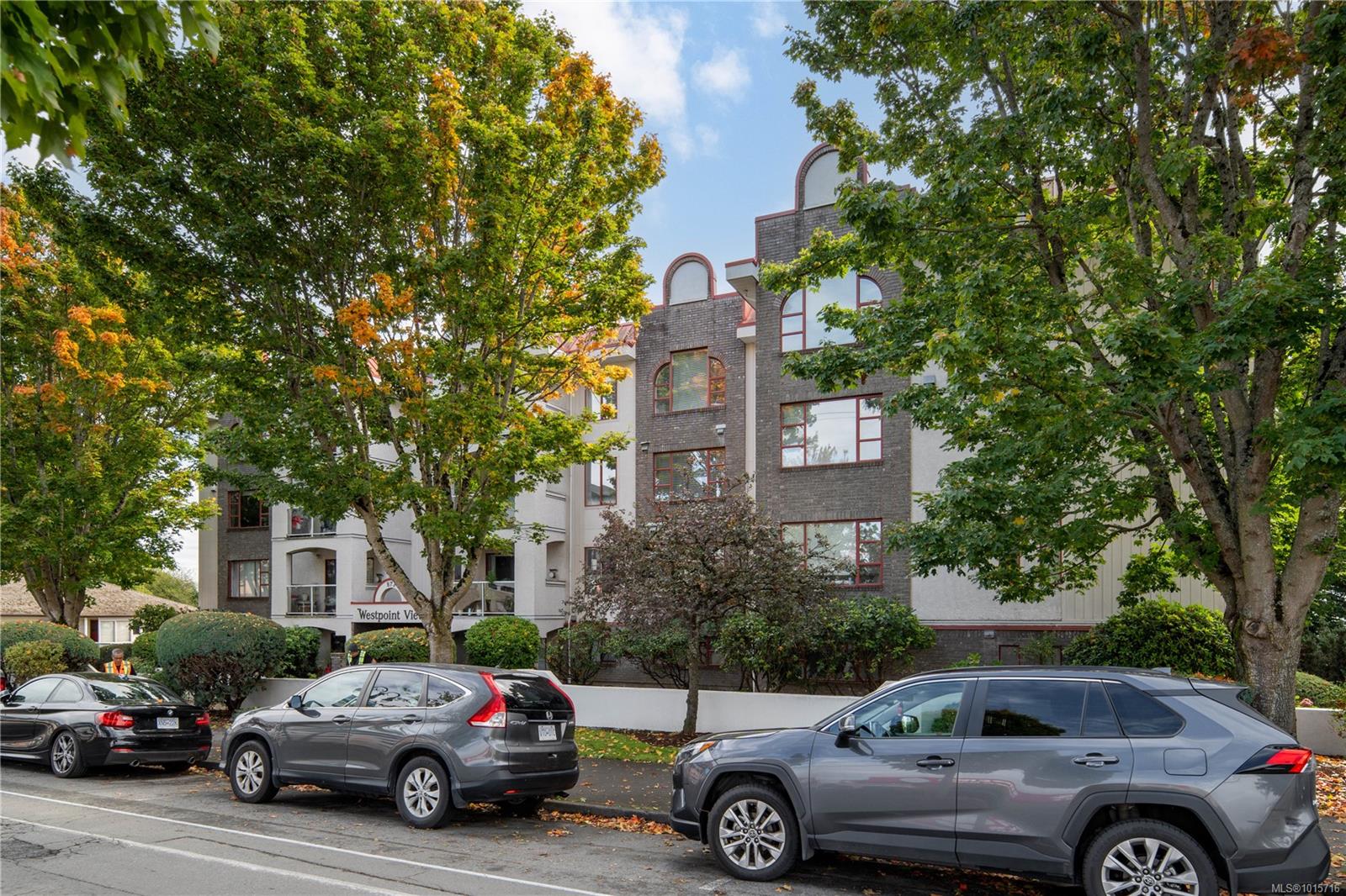 873 Esquimalt Rd Unit: 107