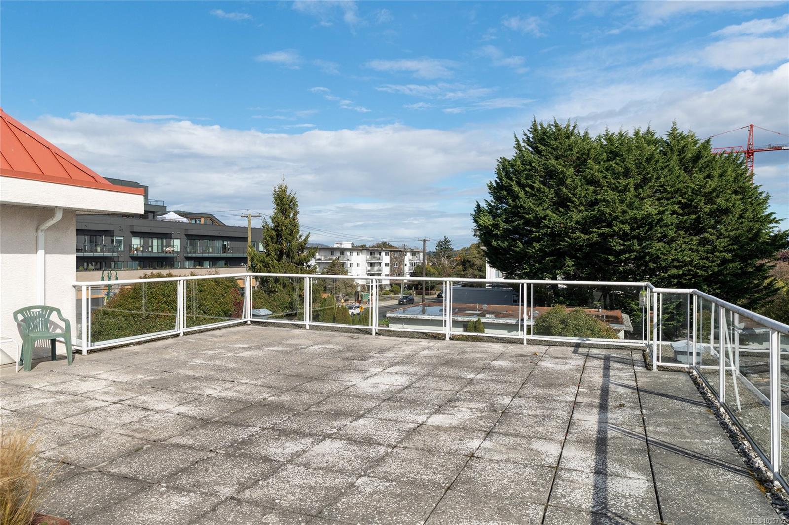 873 Esquimalt Rd Unit: 107