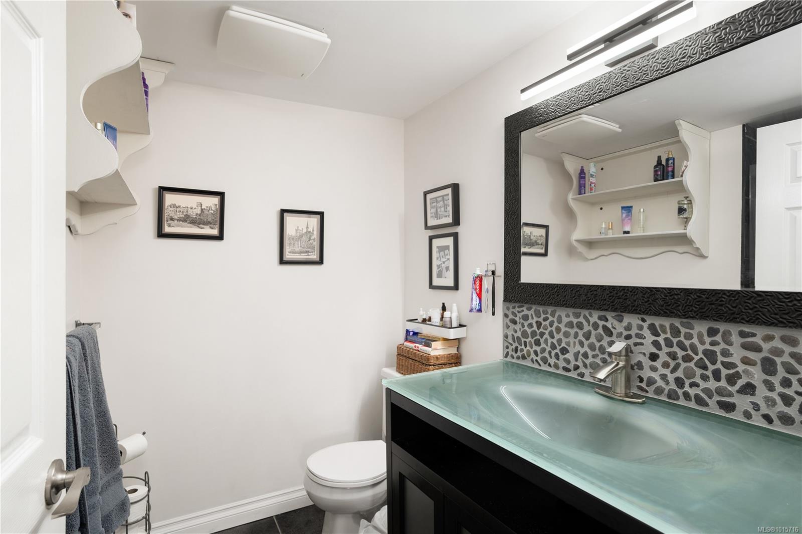 873 Esquimalt Rd Unit: 107