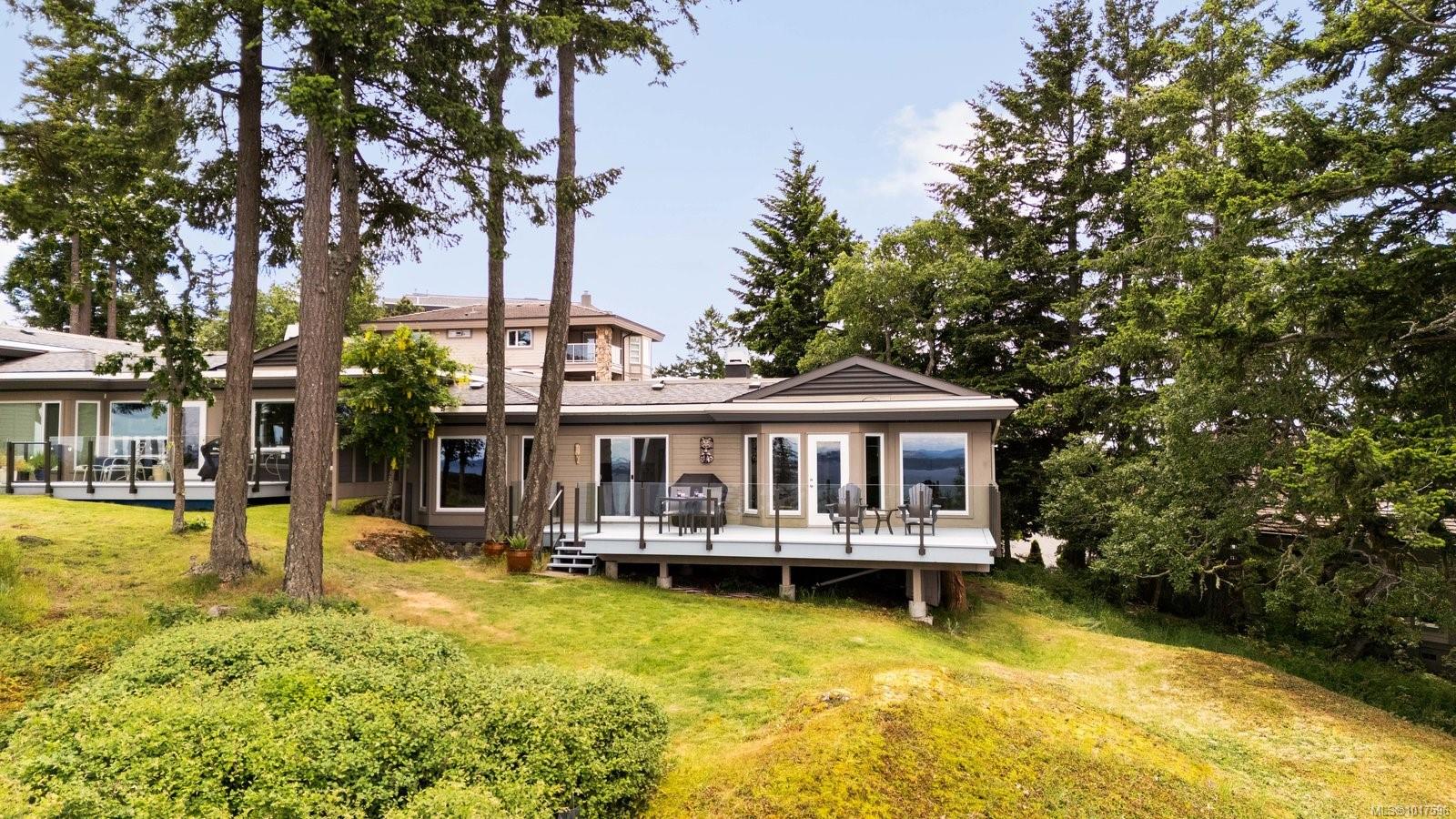 942 Boulderwood Rise # 14, Saanich Unit: 14