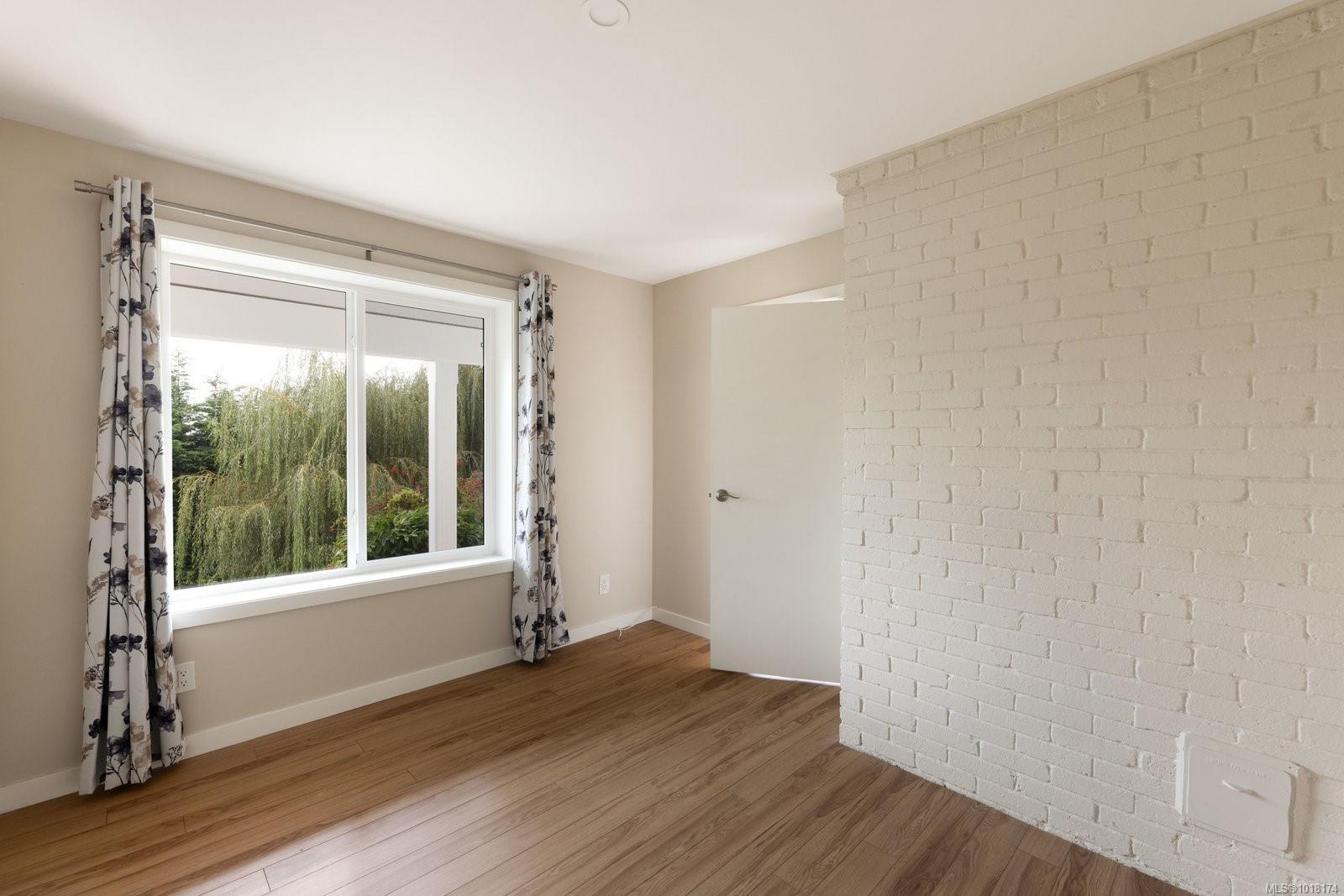 5055 Lochside Dr, Saanich