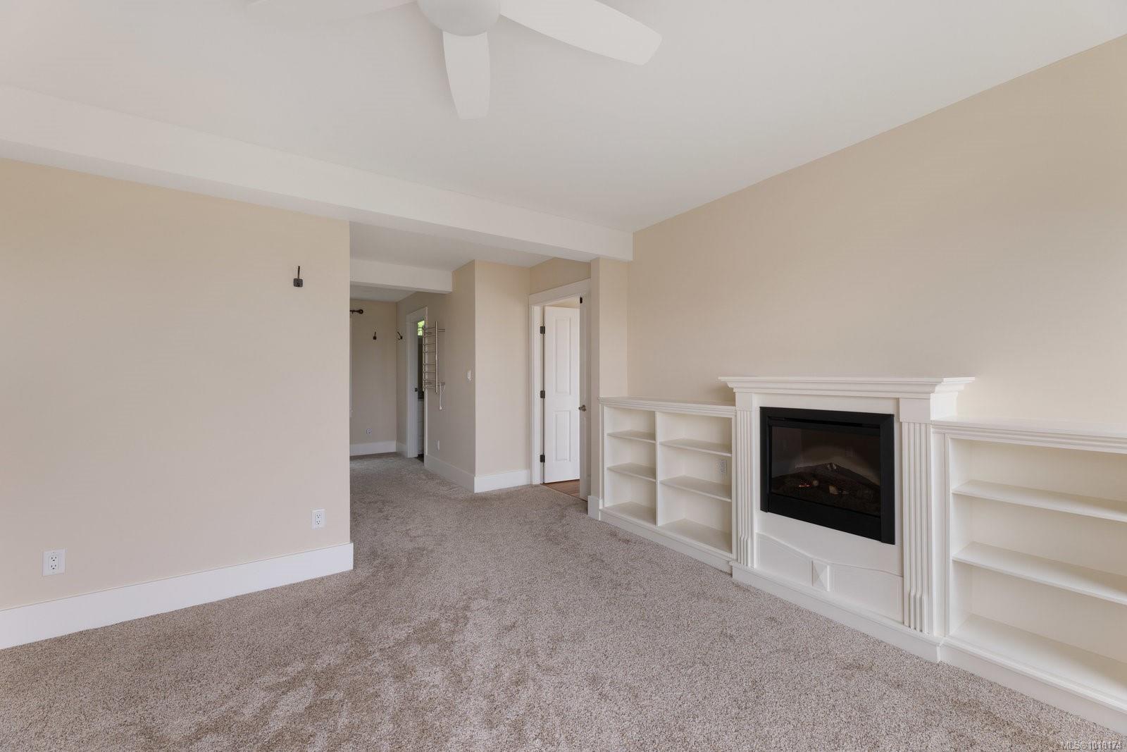 5055 Lochside Dr, Saanich