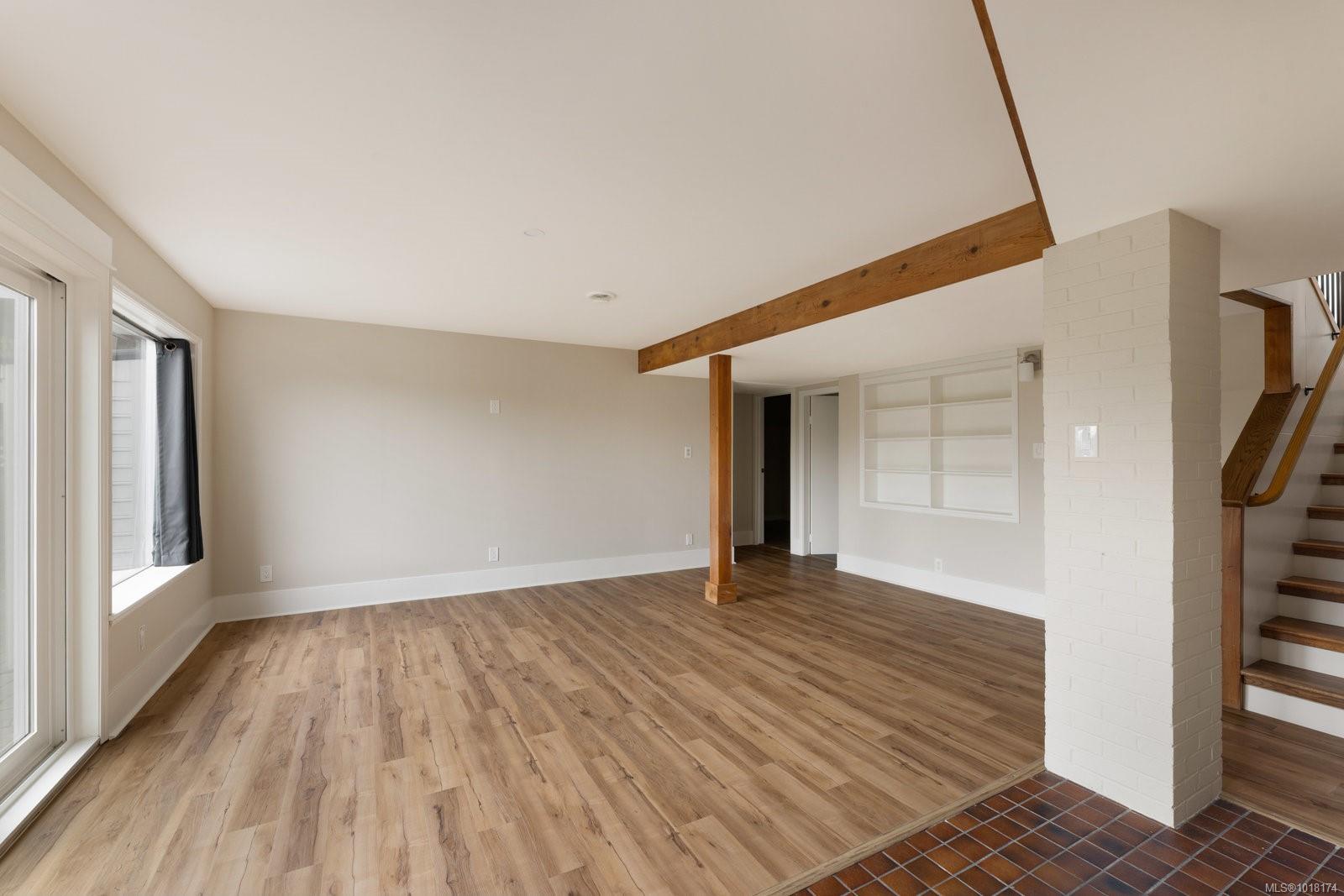 5055 Lochside Dr, Saanich