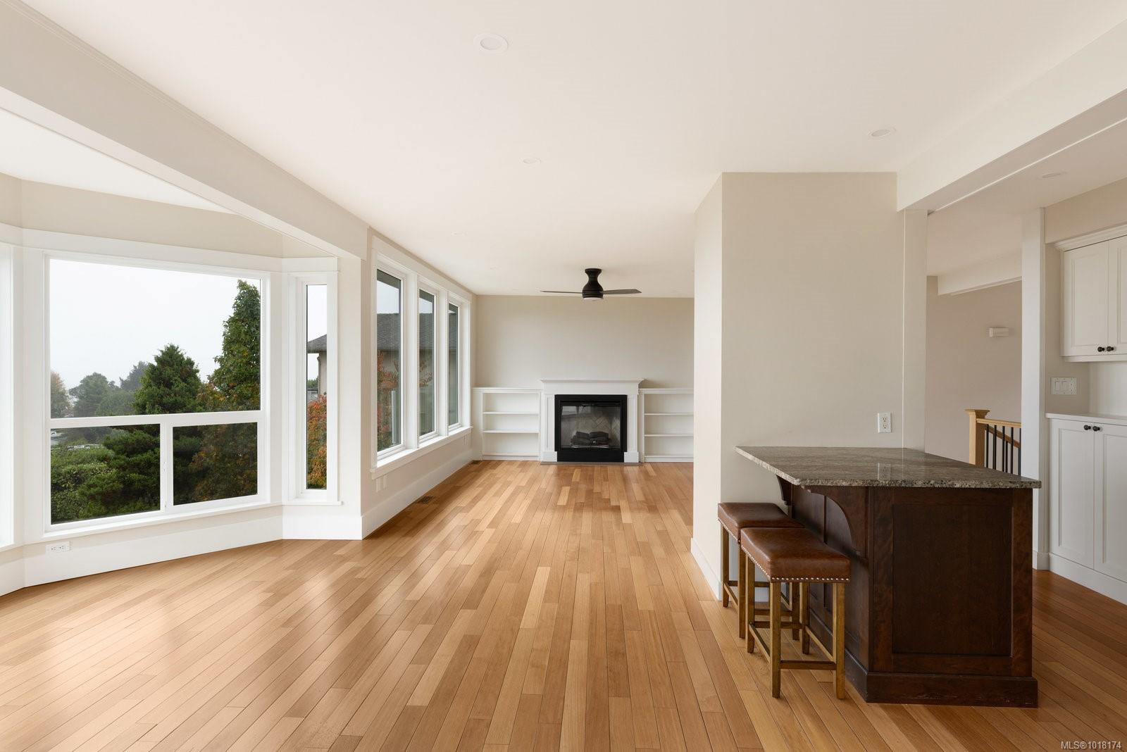 5055 Lochside Dr, Saanich