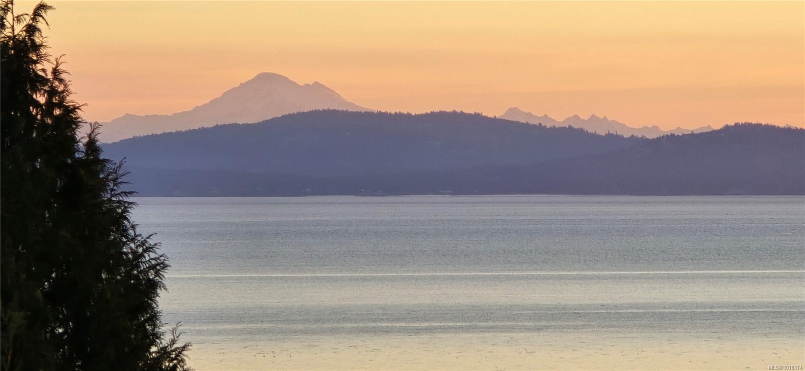 5055 Lochside Dr, Saanich