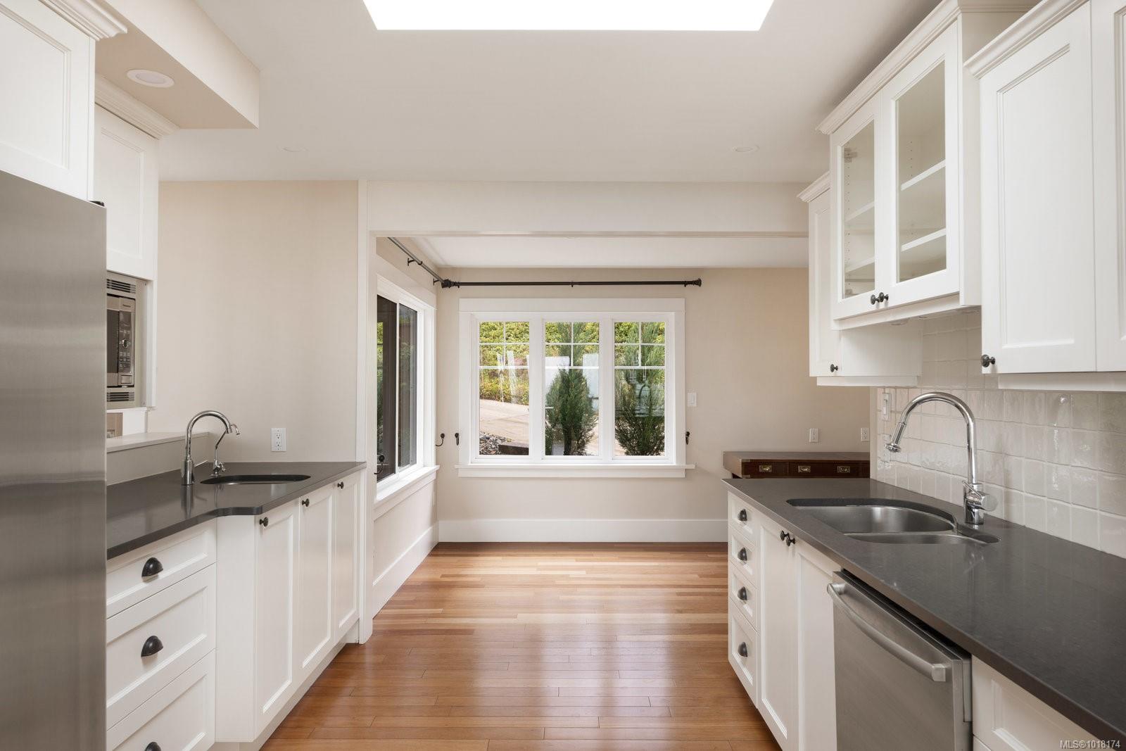 5055 Lochside Dr, Saanich