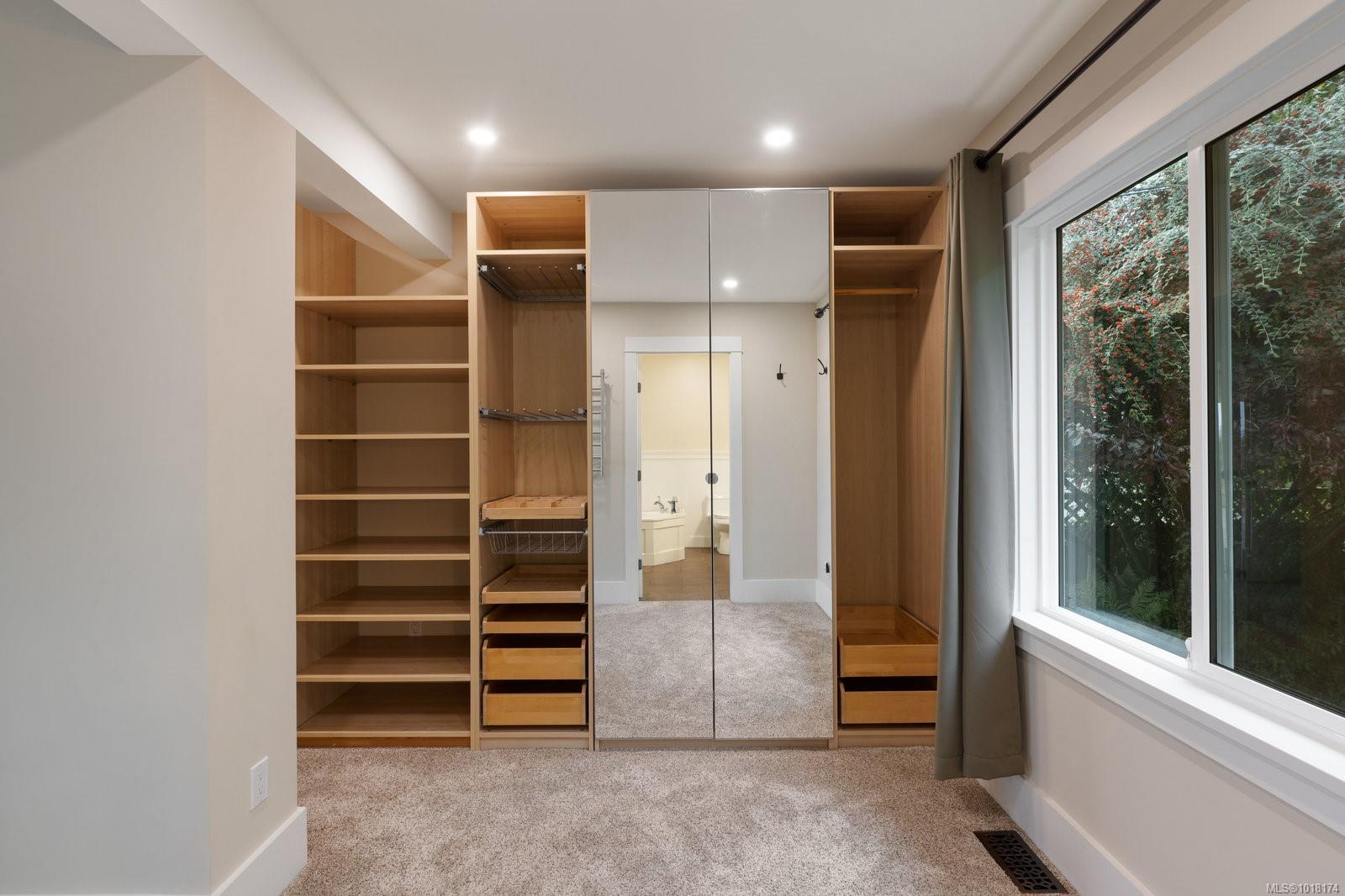 5055 Lochside Dr, Saanich