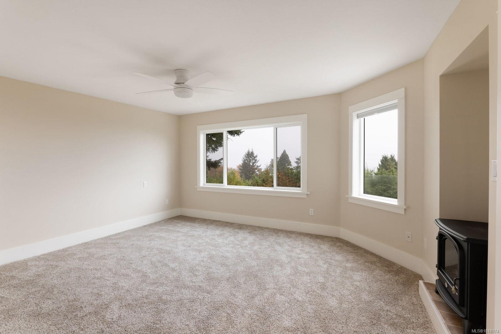 5055 Lochside Dr, Saanich