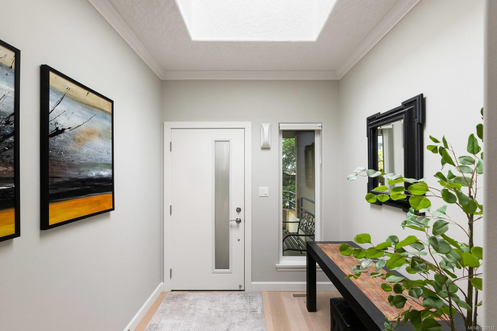 942 Boulderwood Rise # 14