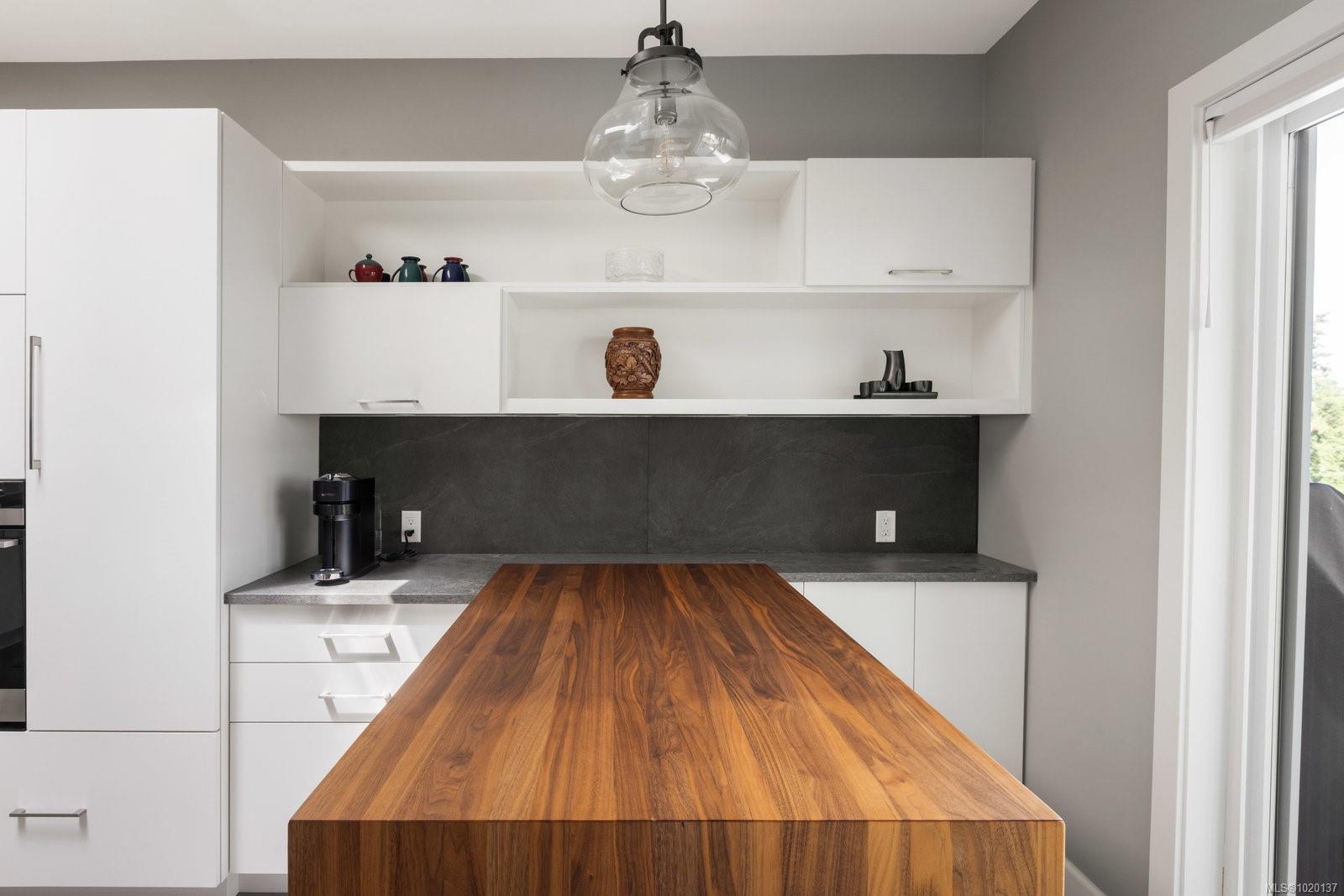 942 Boulderwood Rise # 14