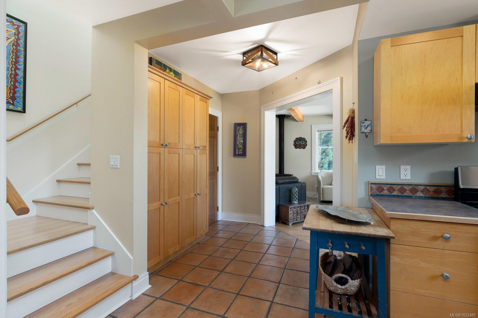 753 Pemberton Rd # 3