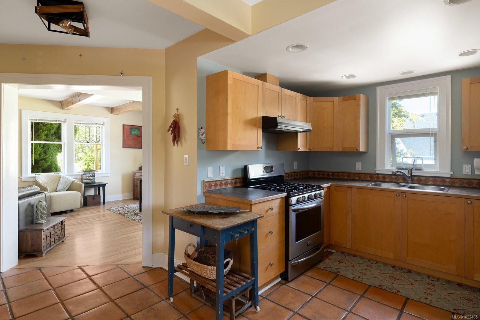 753 Pemberton Rd # 3