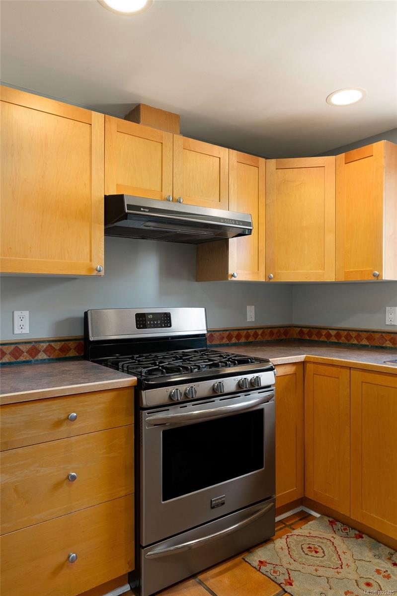 753 Pemberton Rd # 3