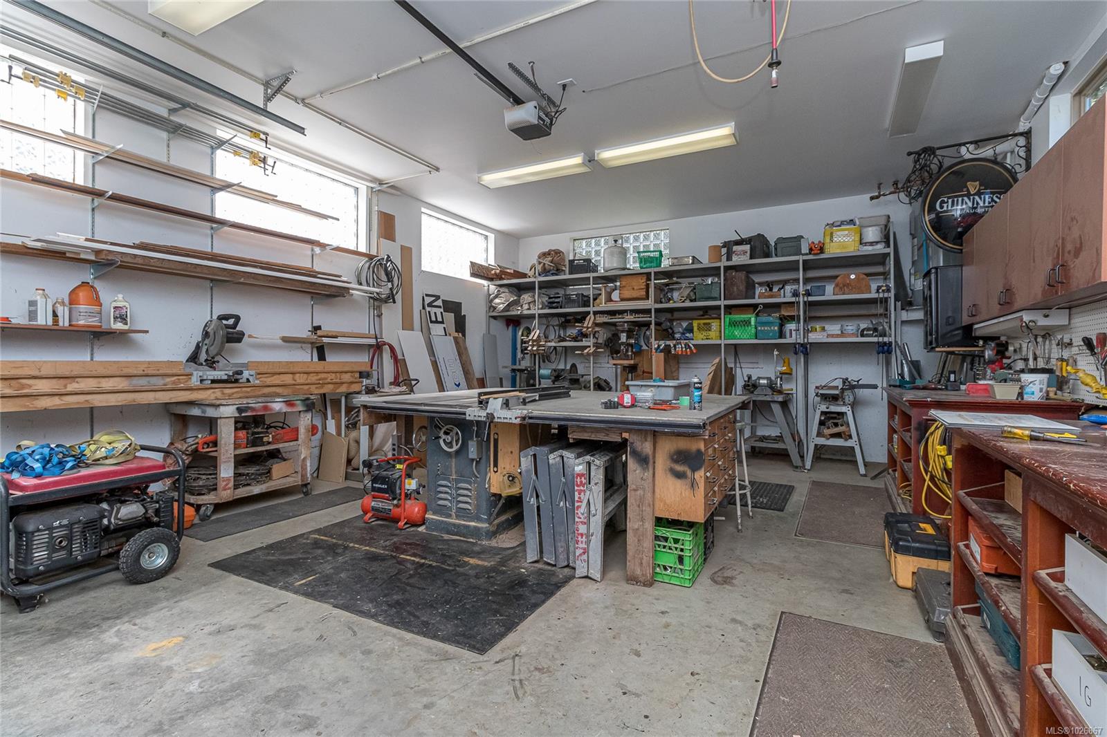 1450 White Pine Terr