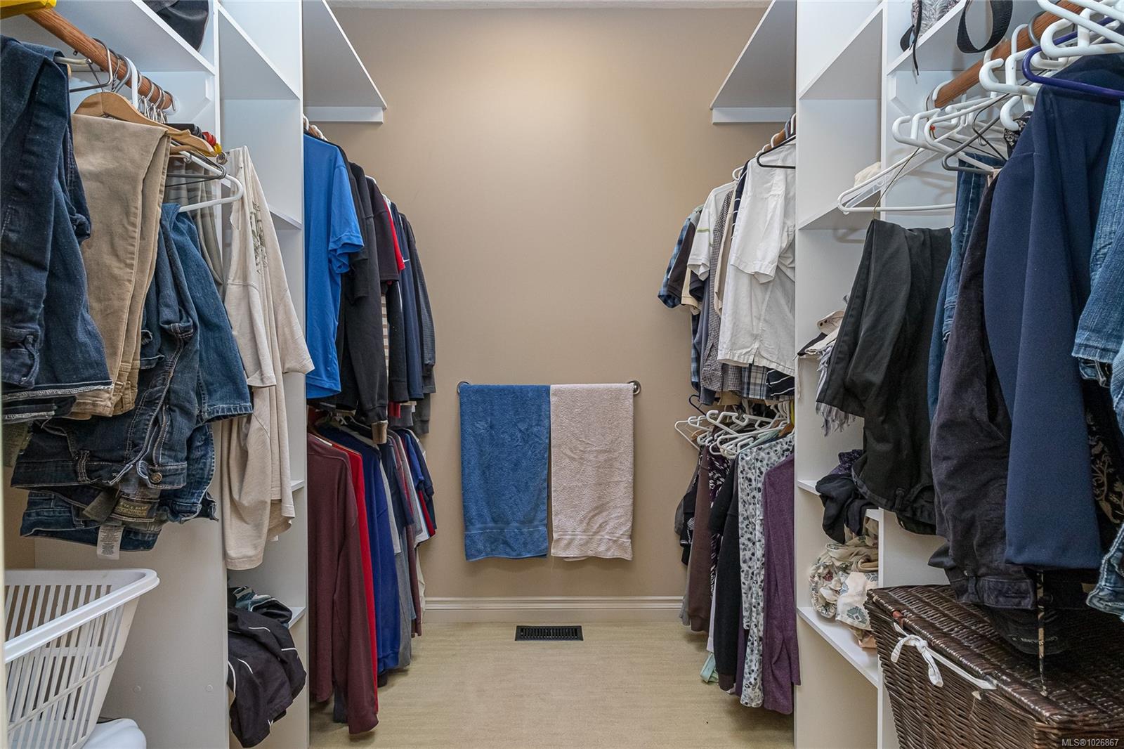 1450 White Pine Terr