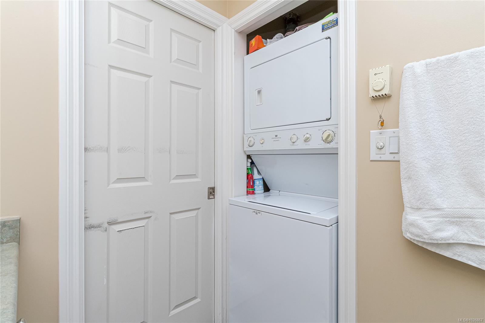 1450 White Pine Terr