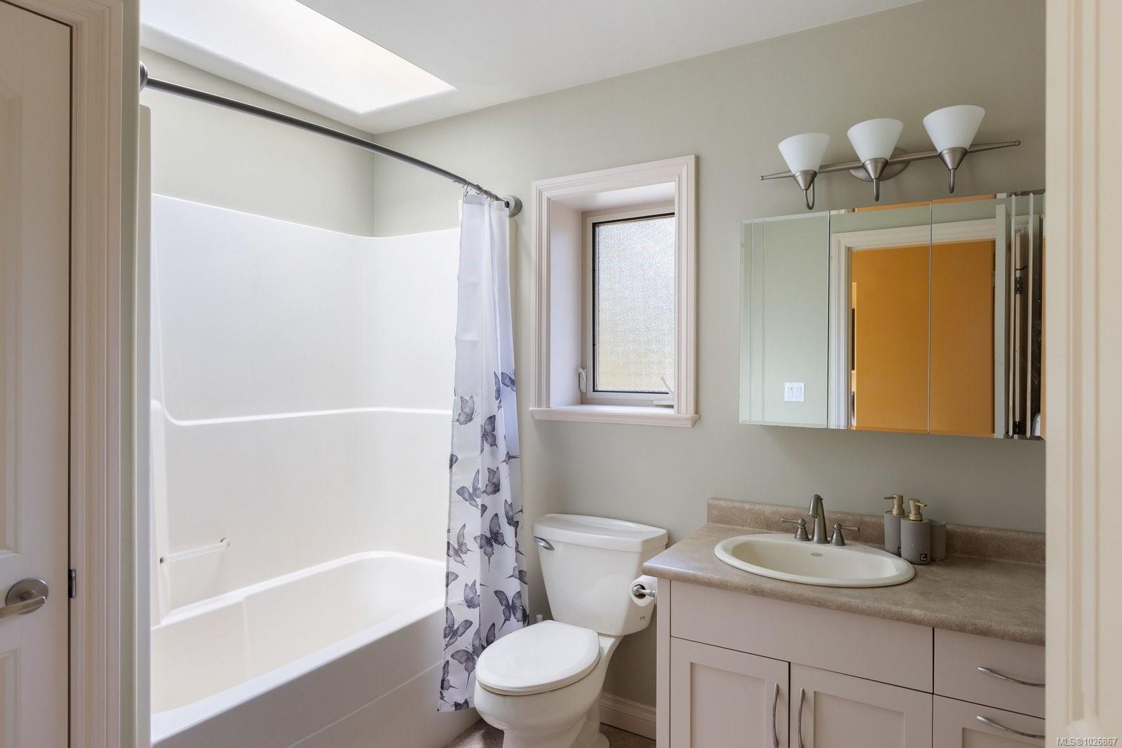 1450 White Pine Terr