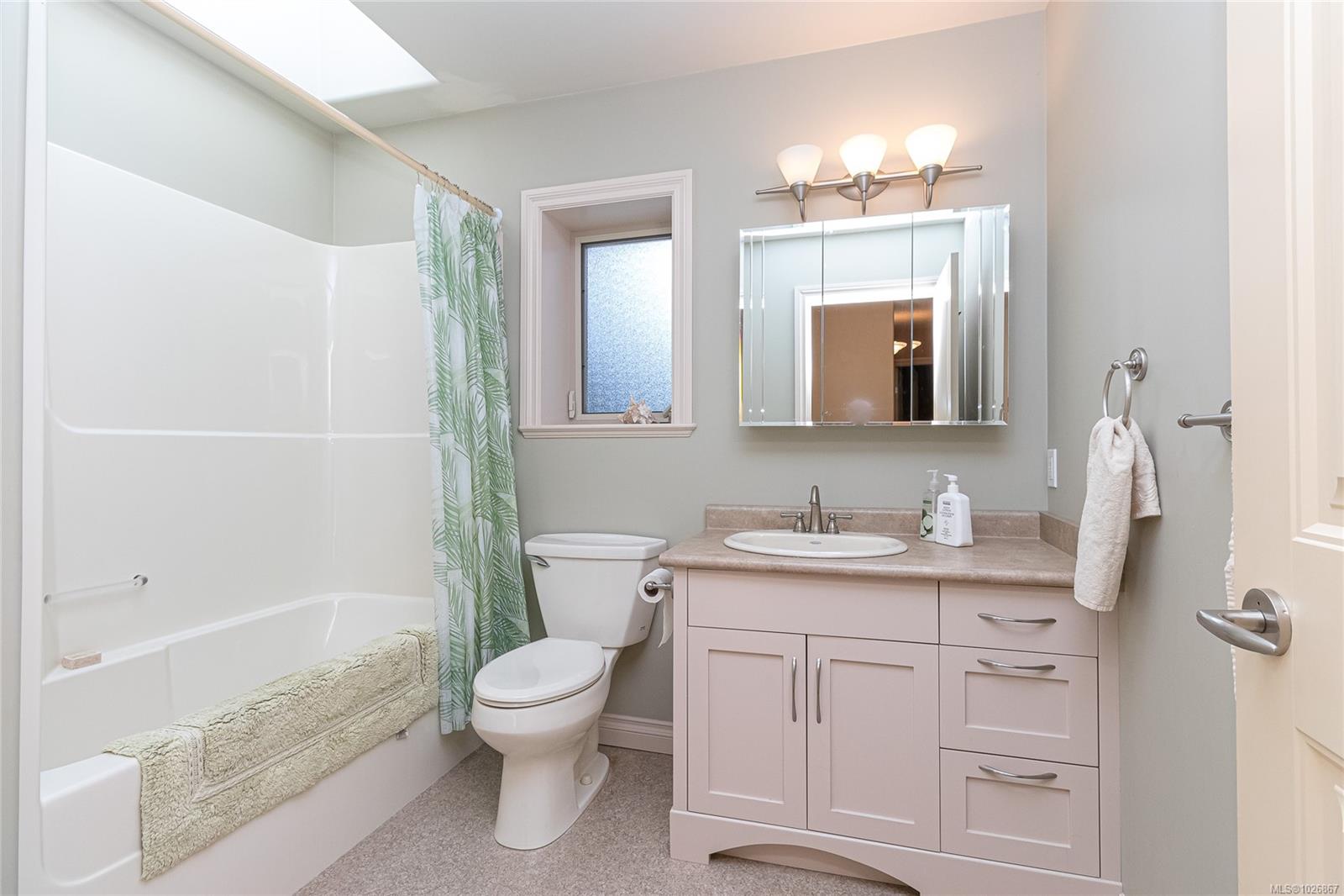 1450 White Pine Terr