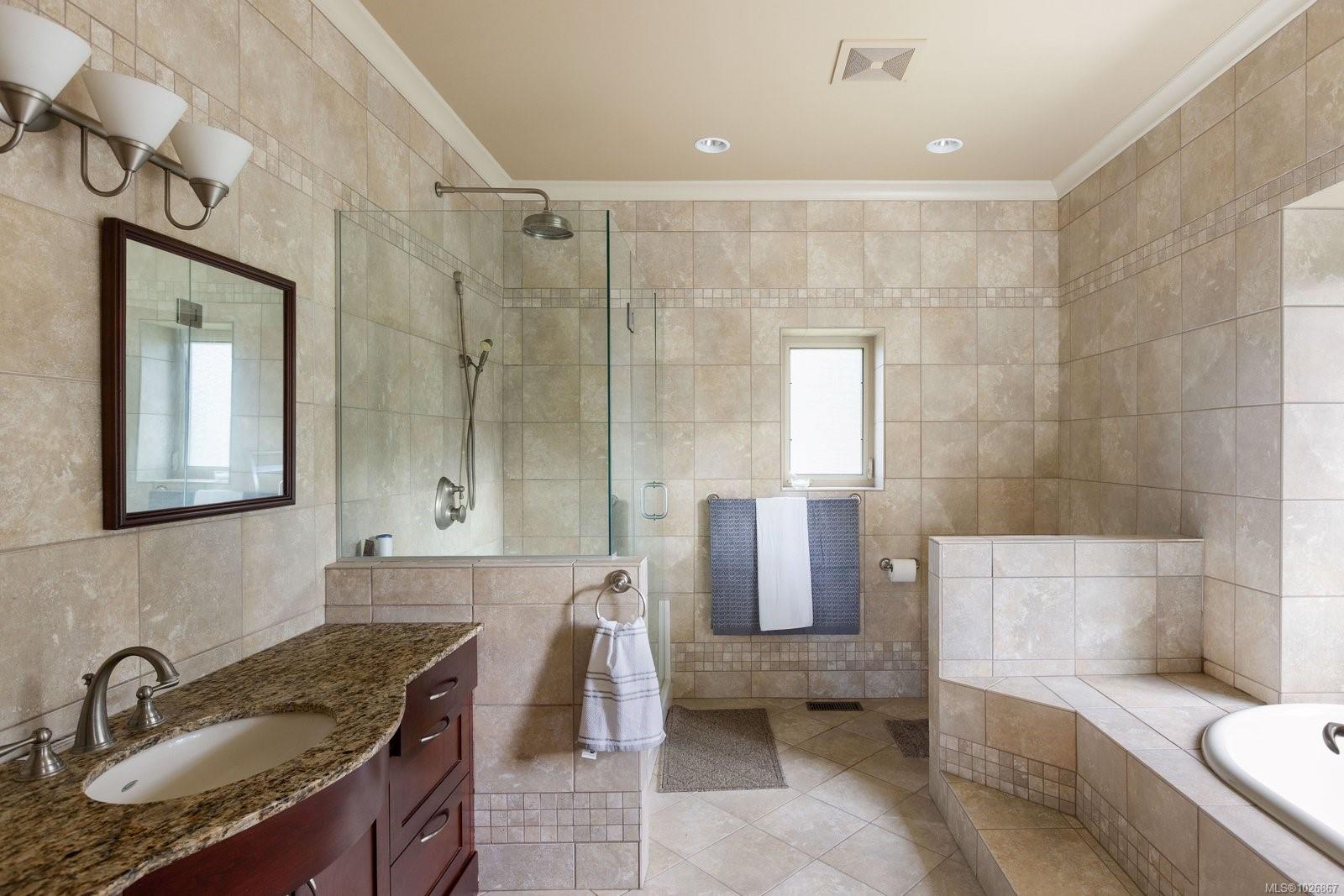 1450 White Pine Terr