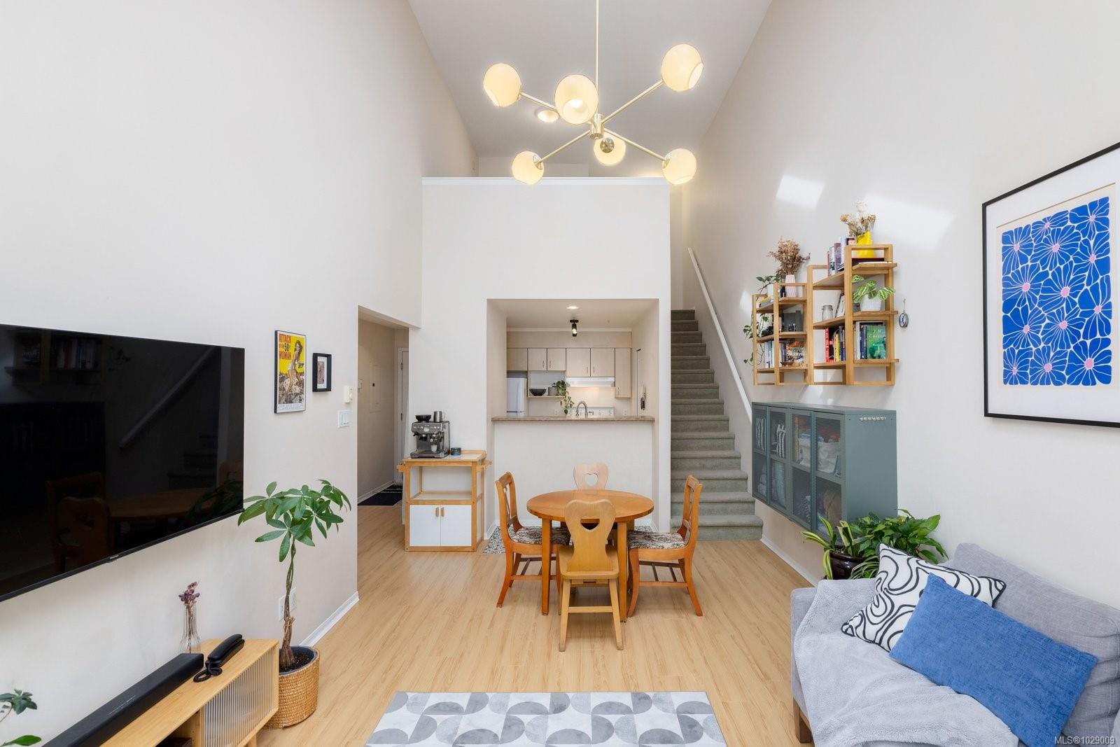 1015 Johnson St # 402