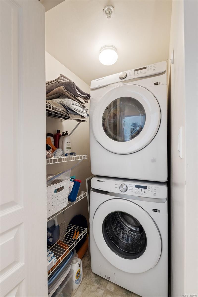 1015 Johnson St # 402