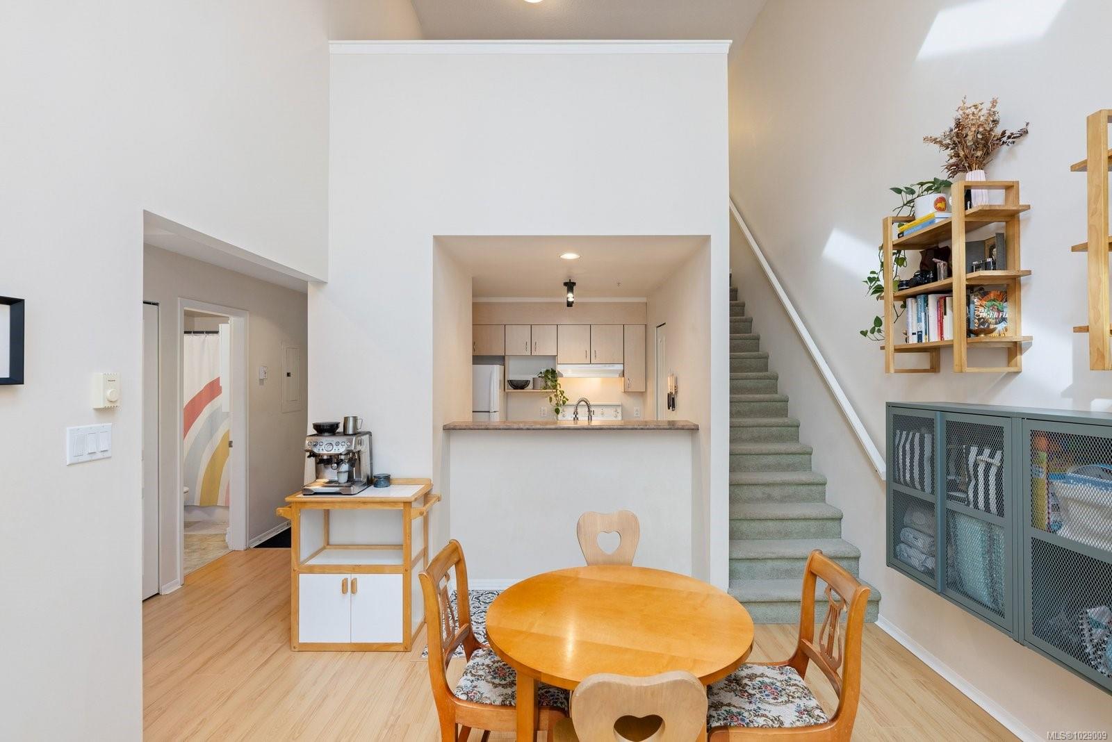 1015 Johnson St # 402