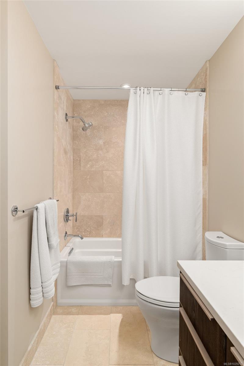 1011 Burdett Ave # 204