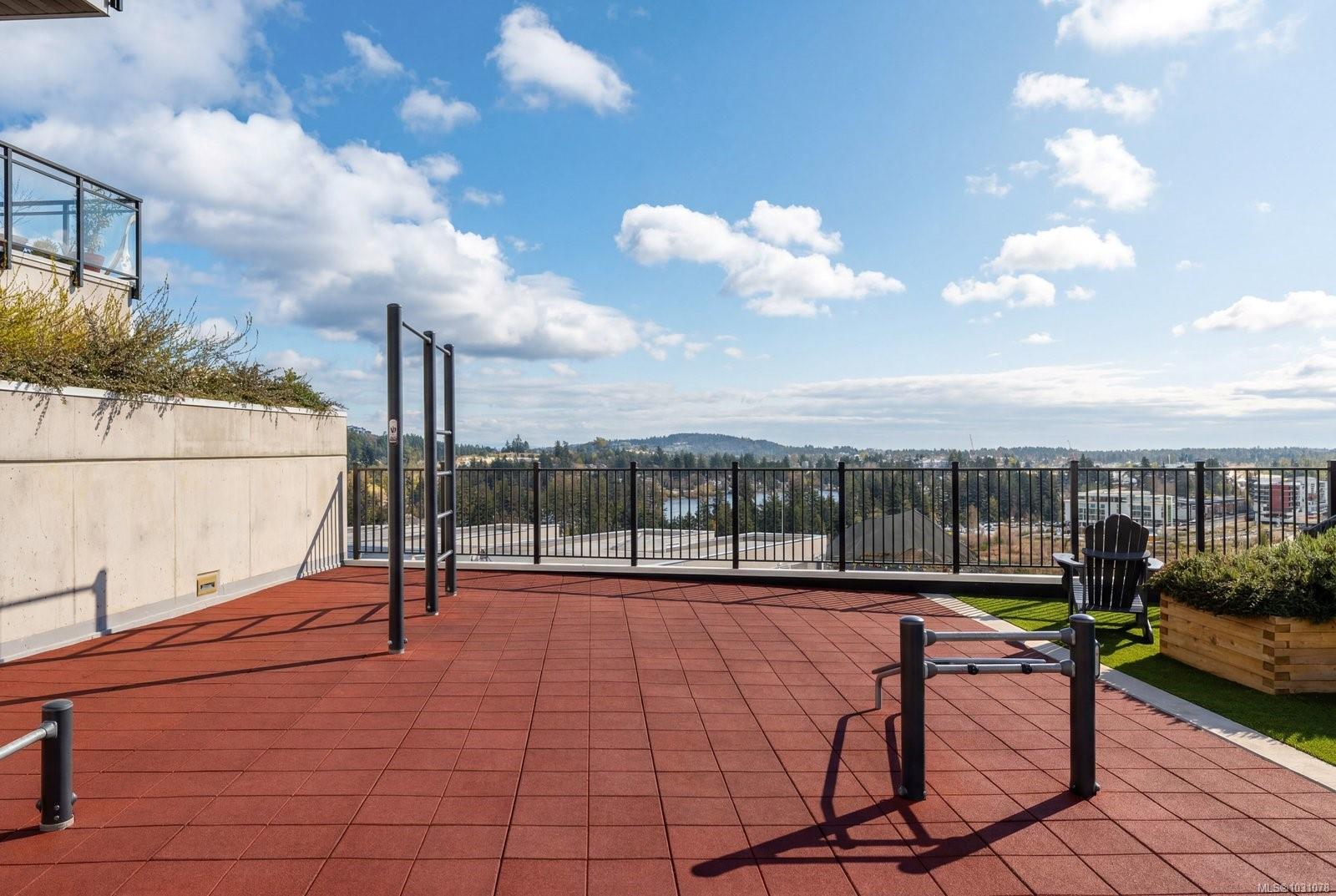 1110 Samar Cres # 402