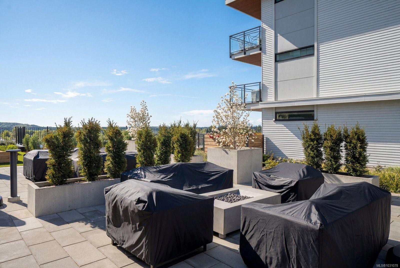 1110 Samar Cres # 402